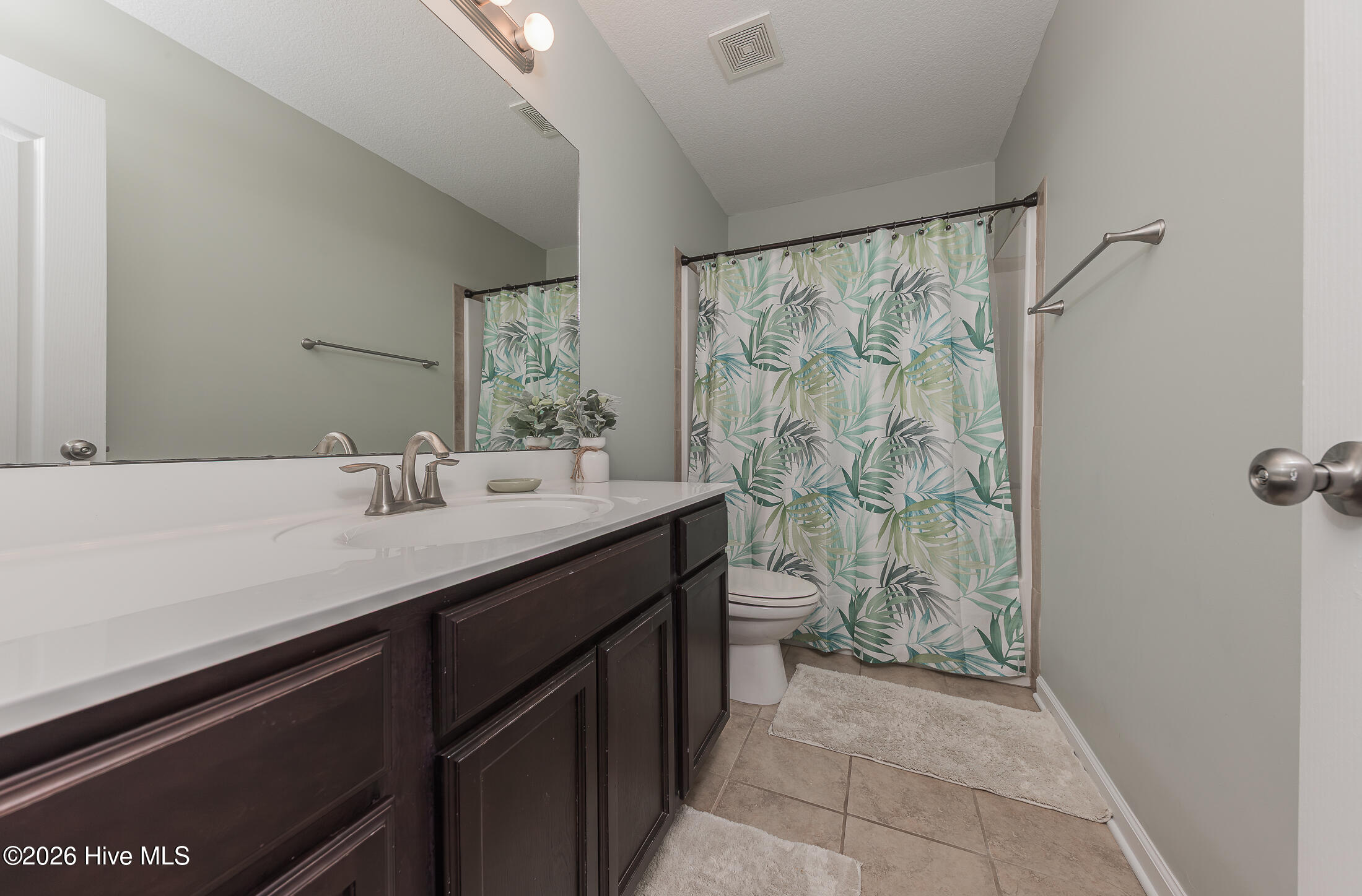 100554751 | Photo 56