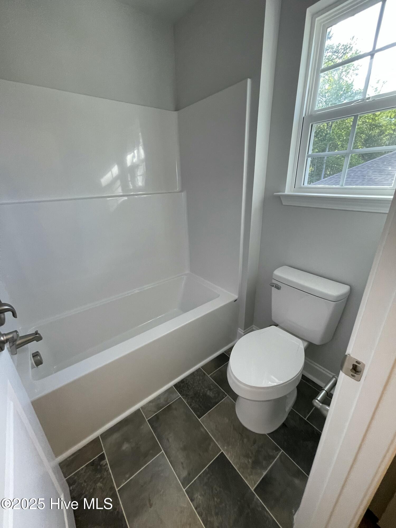 100422269 | Photo 54