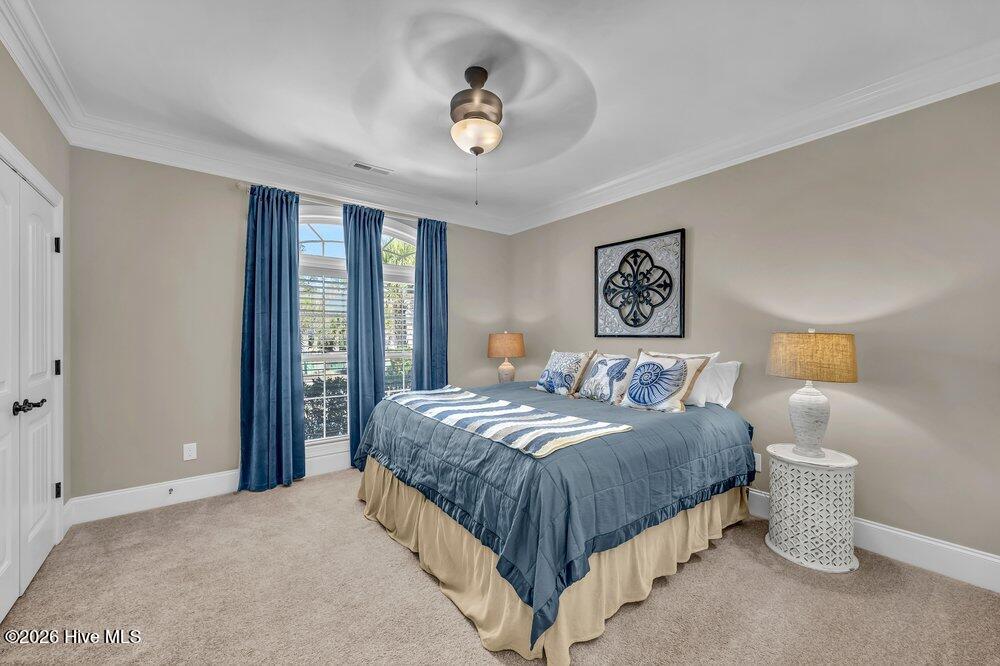 100553268 | Photo 21