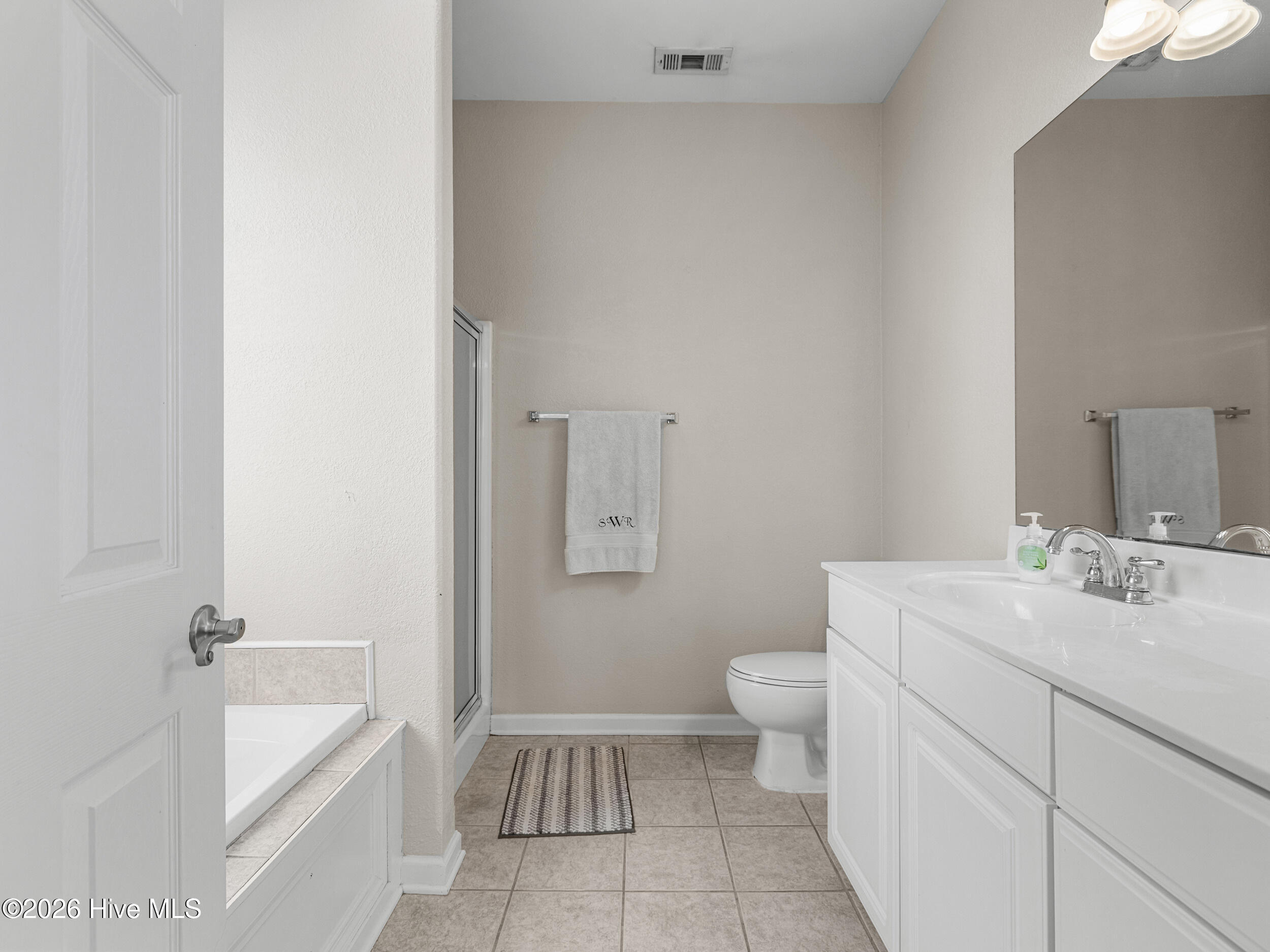 100561175 | Photo 14