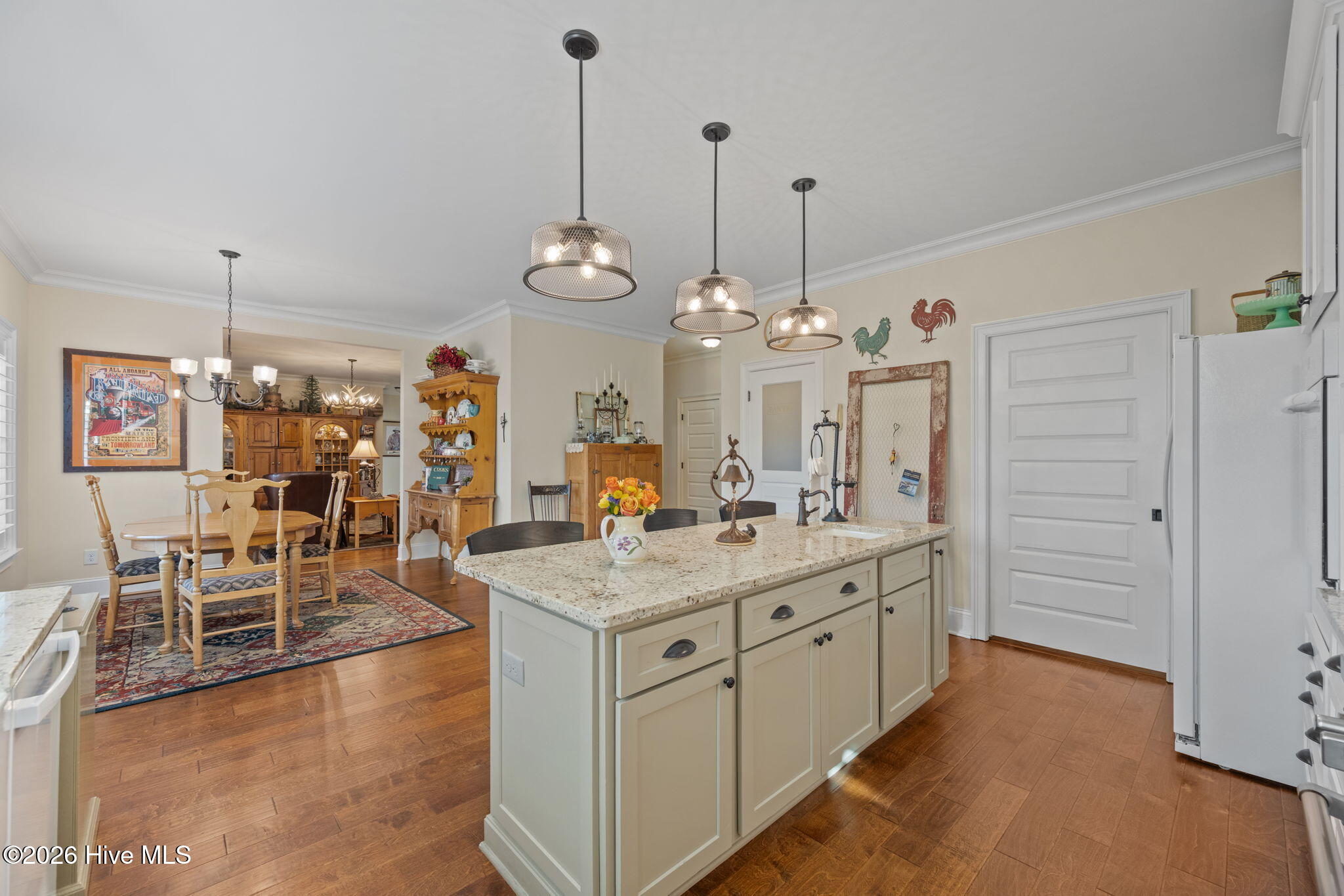 100546497 | Photo 33