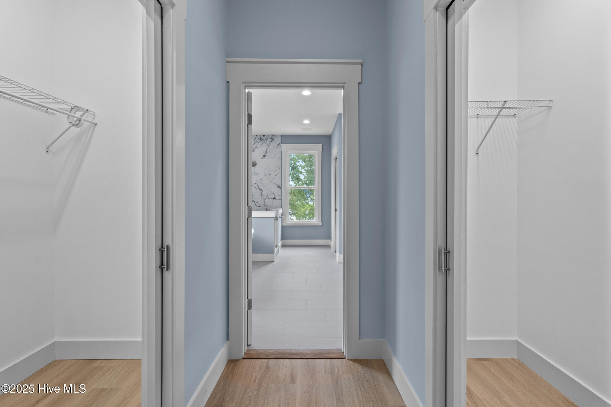 100524139 | Photo 16