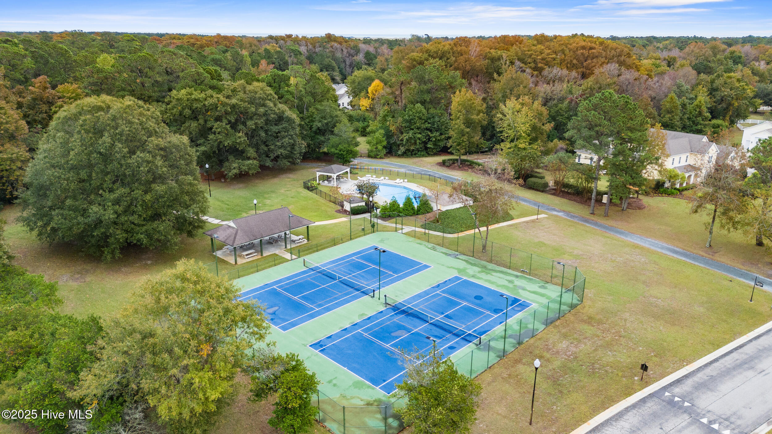 100538720 | Photo 107