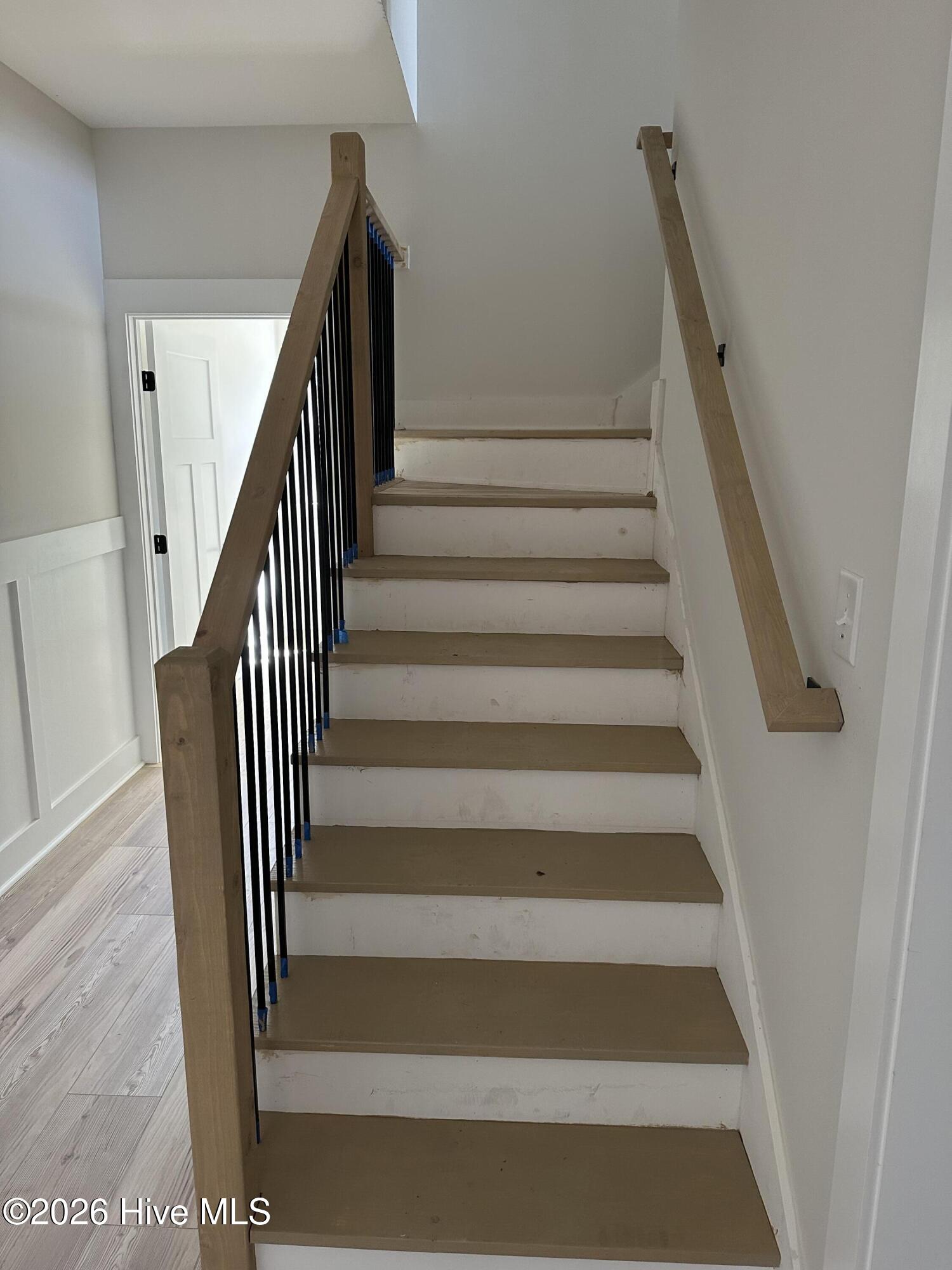 100561346 | Photo 34