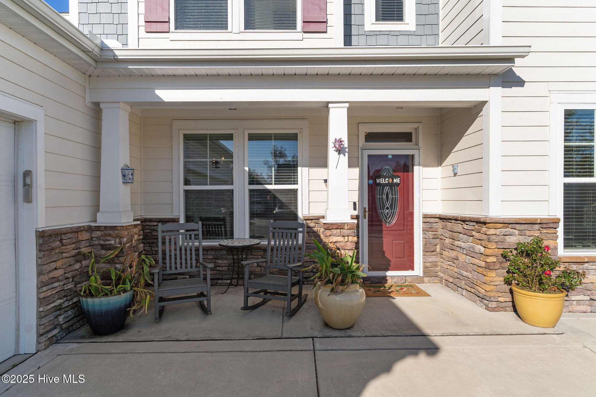 100542134 | Photo 45