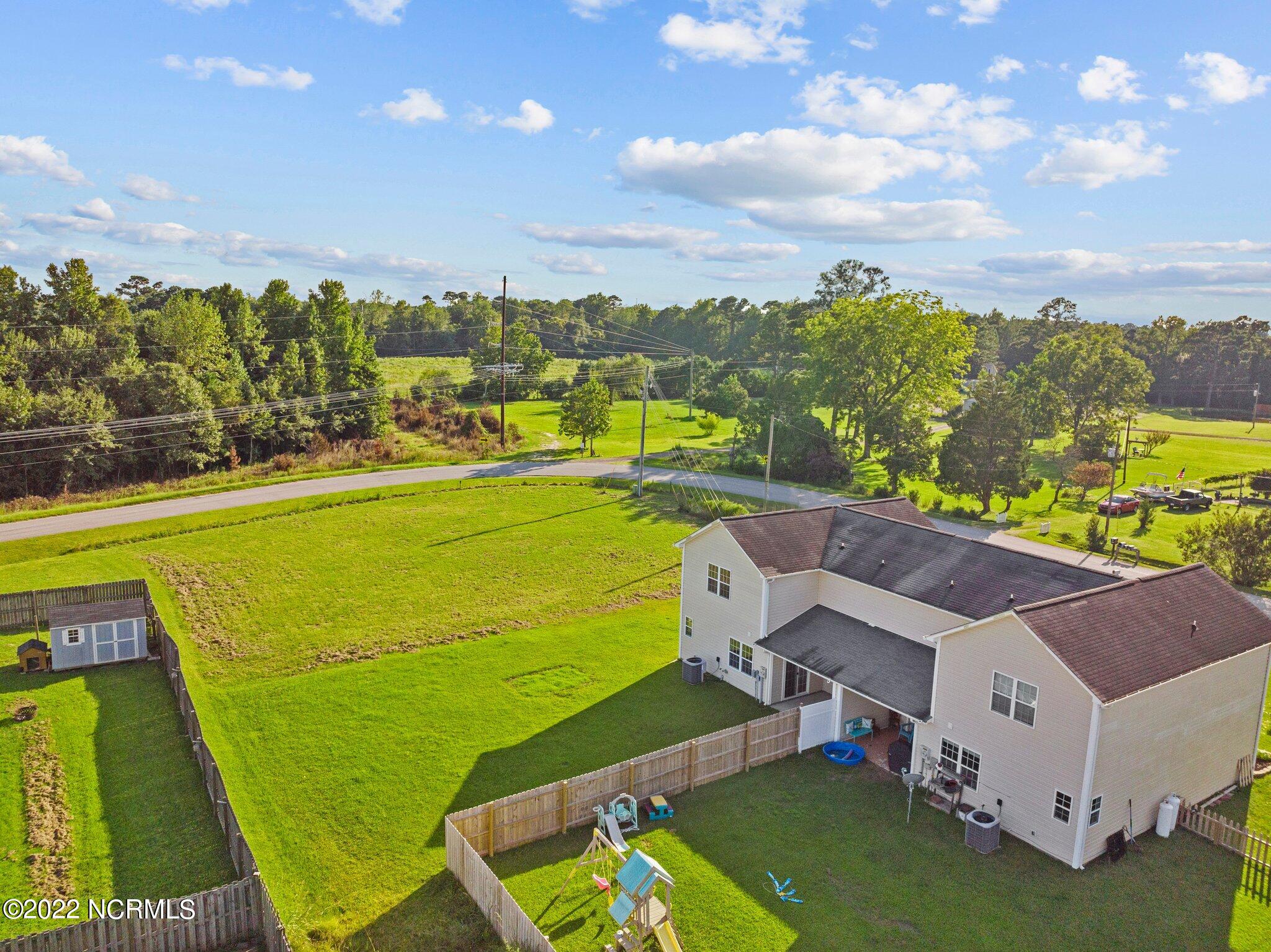 100557503 | Photo 42