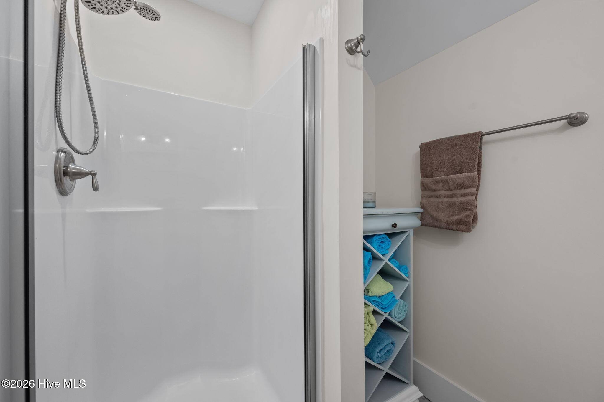 100562487 | Photo 43