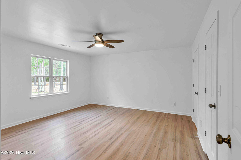 100557363 | Photo 17