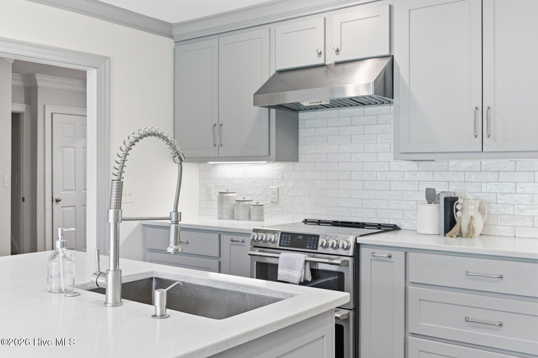 100566257 | Photo 20