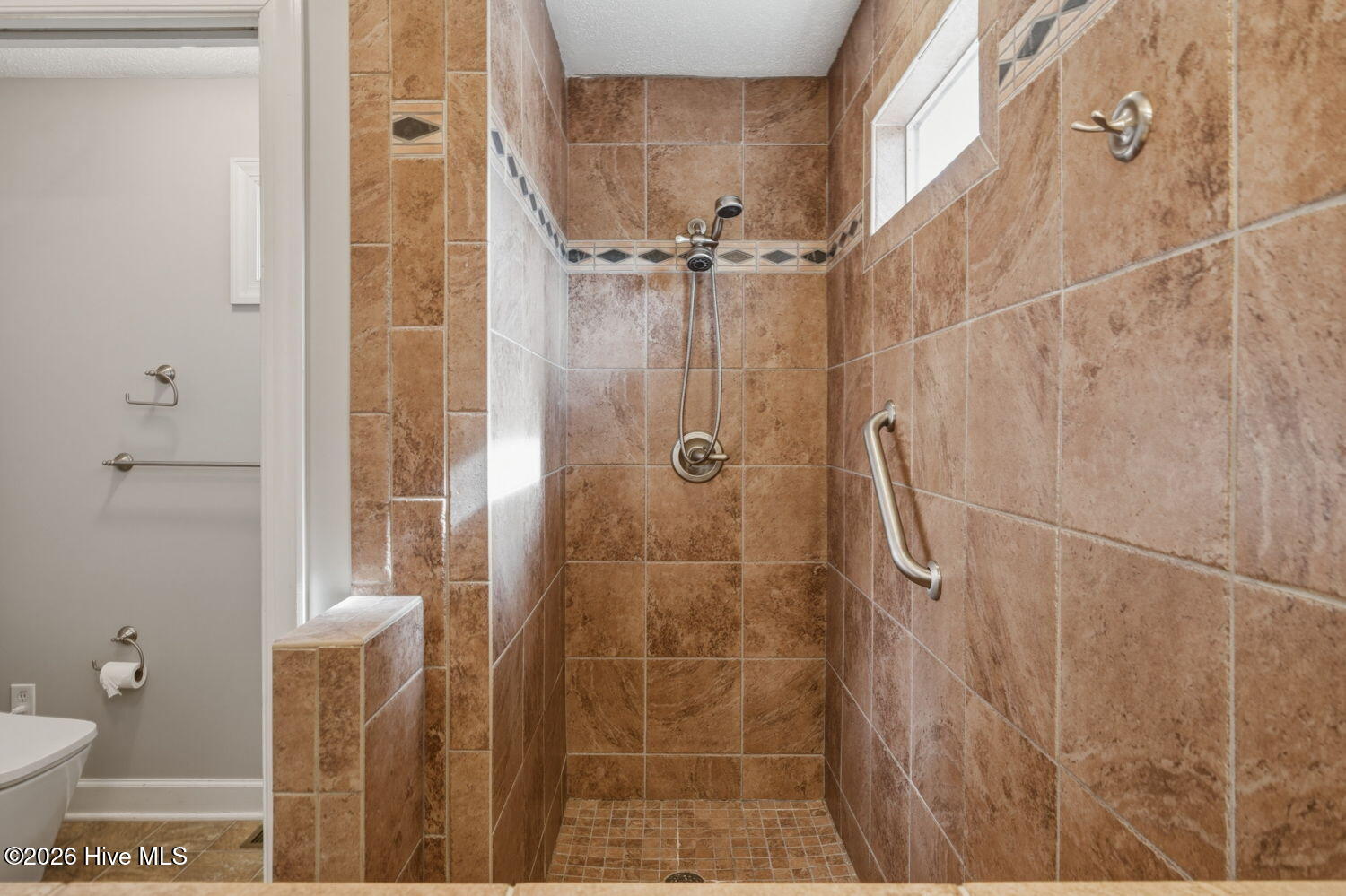 100559475 | Photo 20