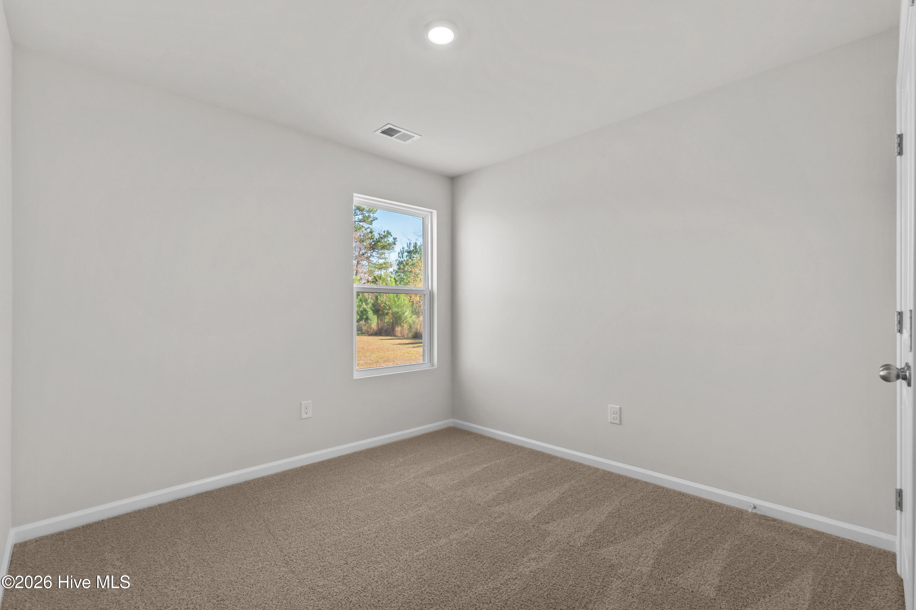 100550228 | Photo 27