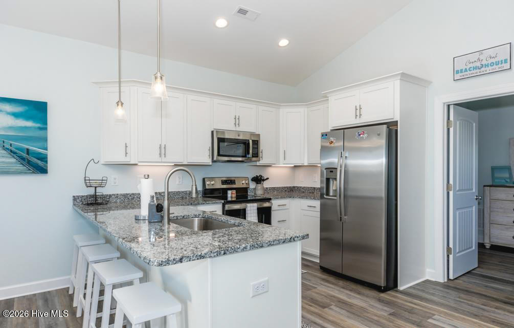 100567605 | Photo 12