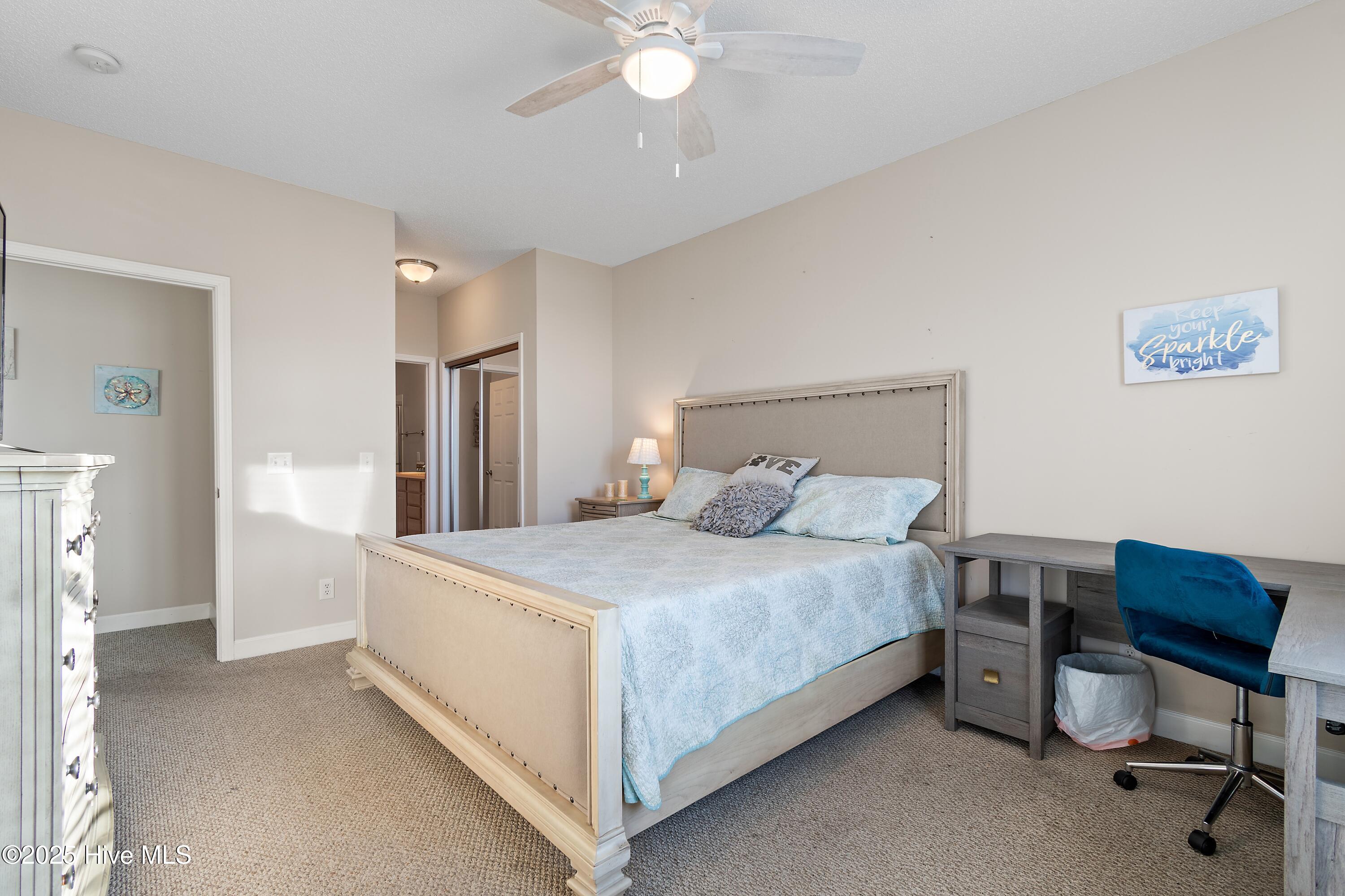 100536707 | Photo 16