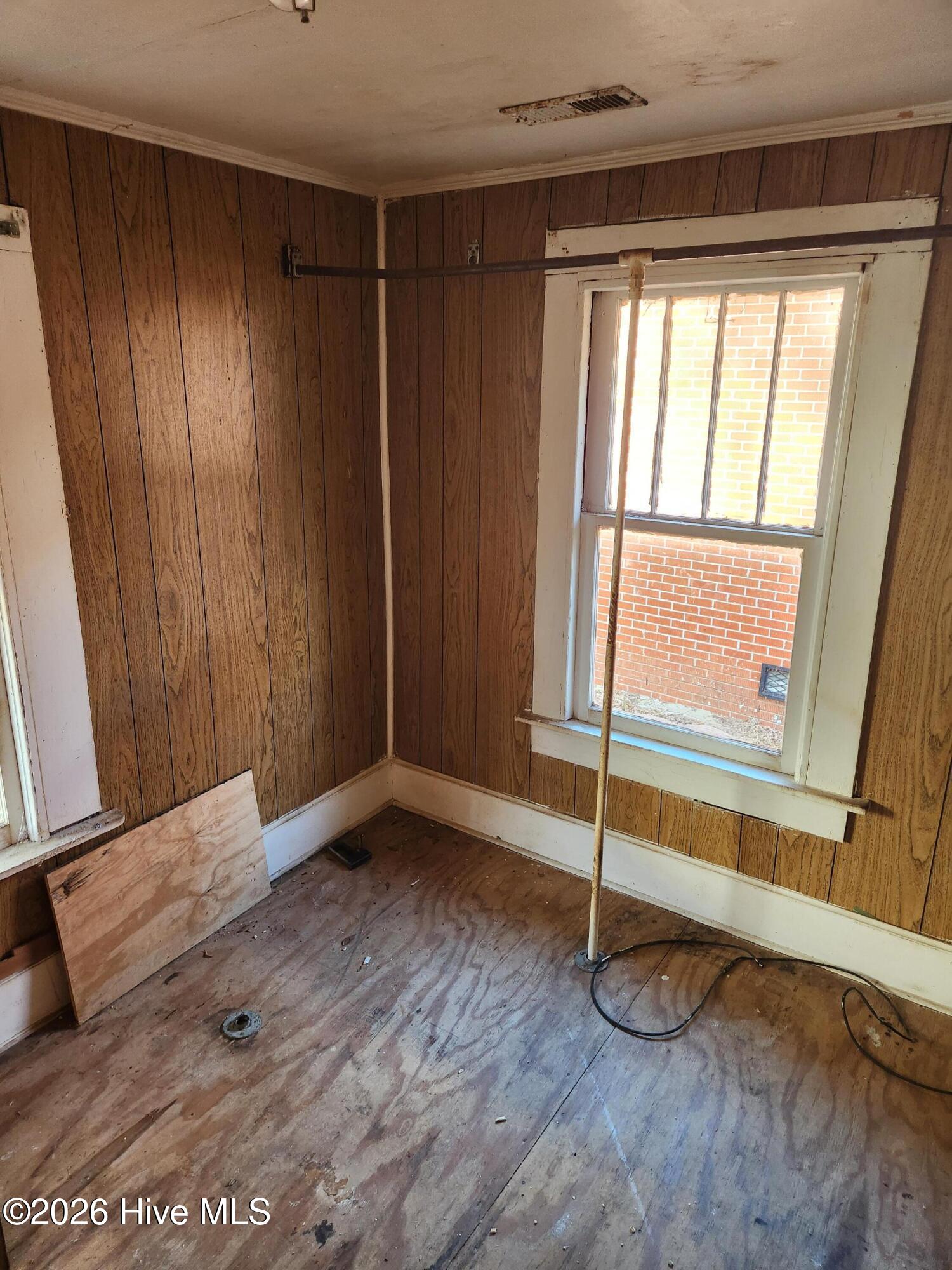 100550453 | Photo 32