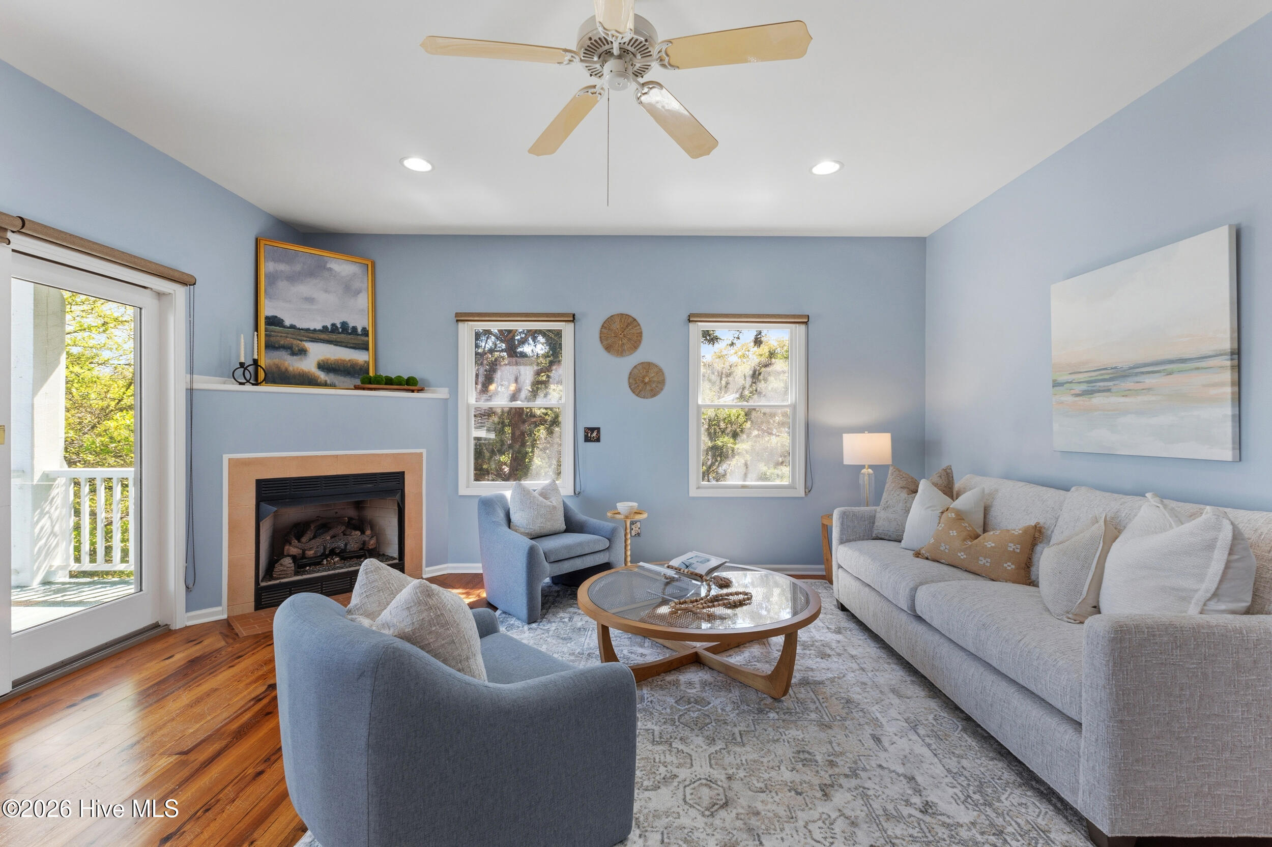 100535794 | Photo 17