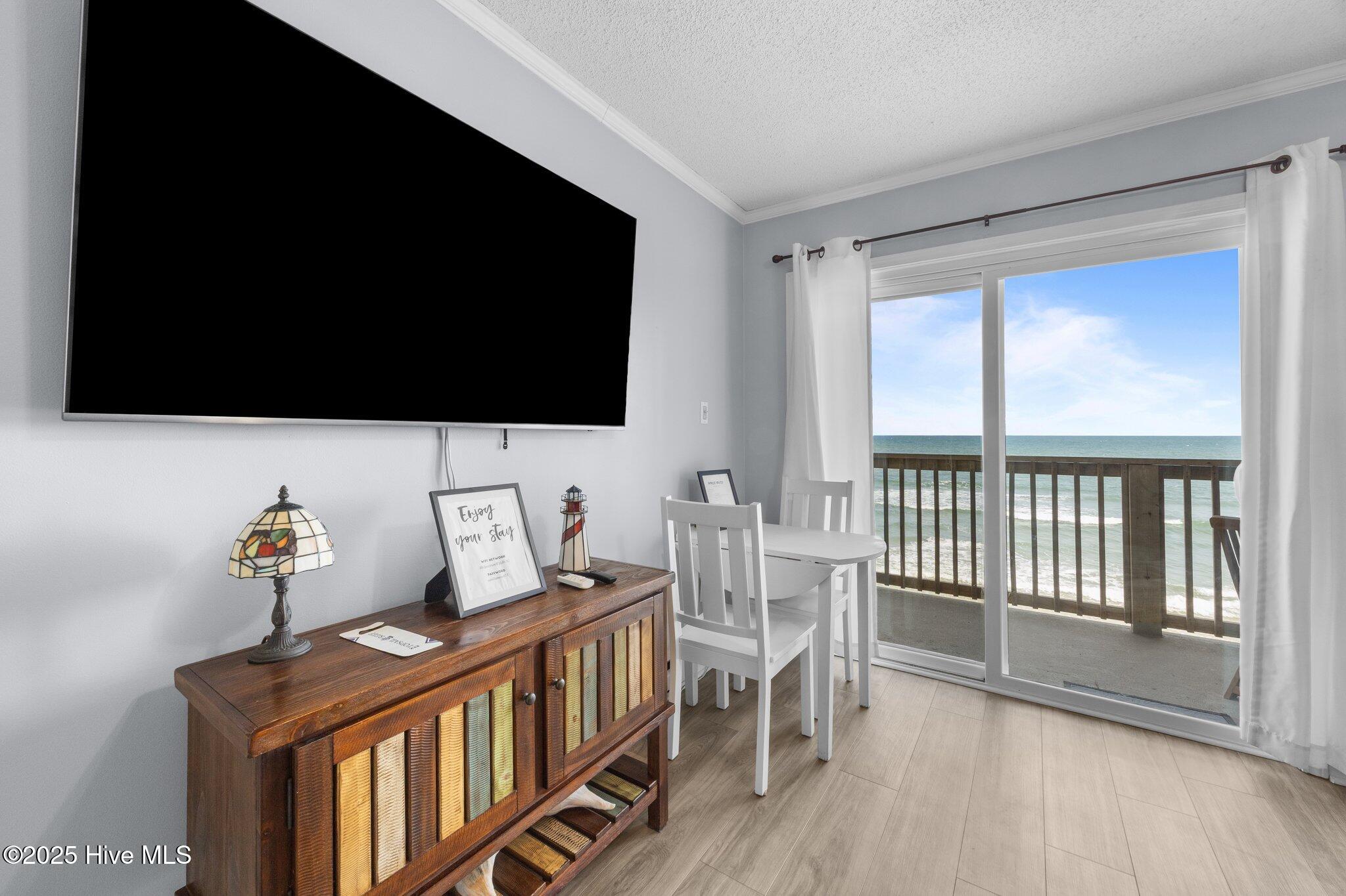 100509315 | Photo 17