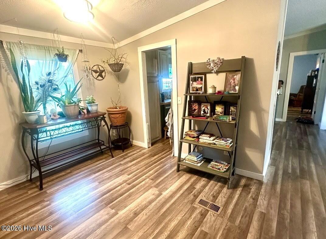 100550417 | Photo 25