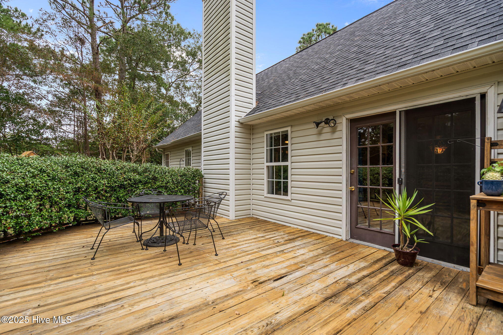 100543555 | Photo 43