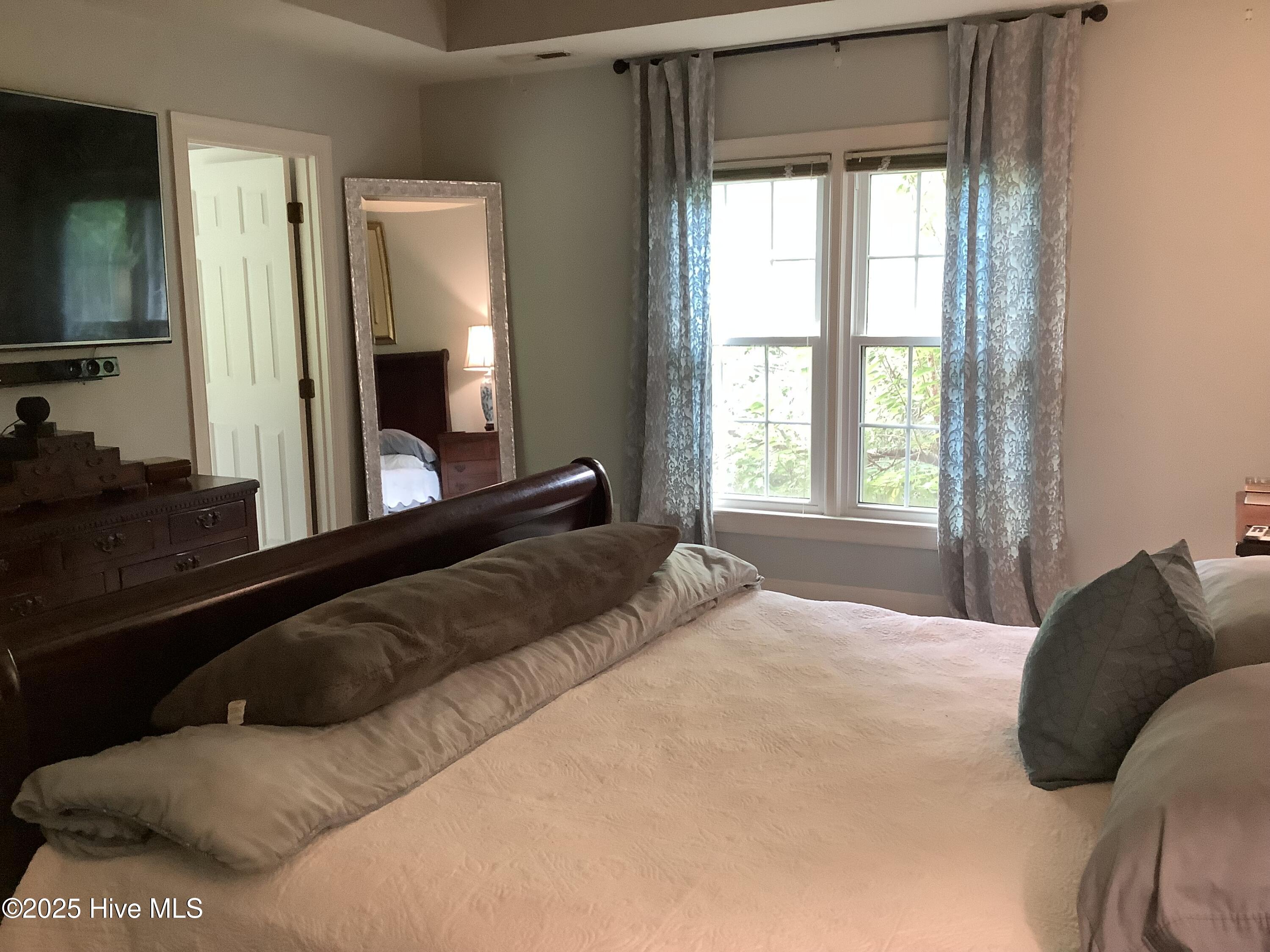 100524390 | Photo 30