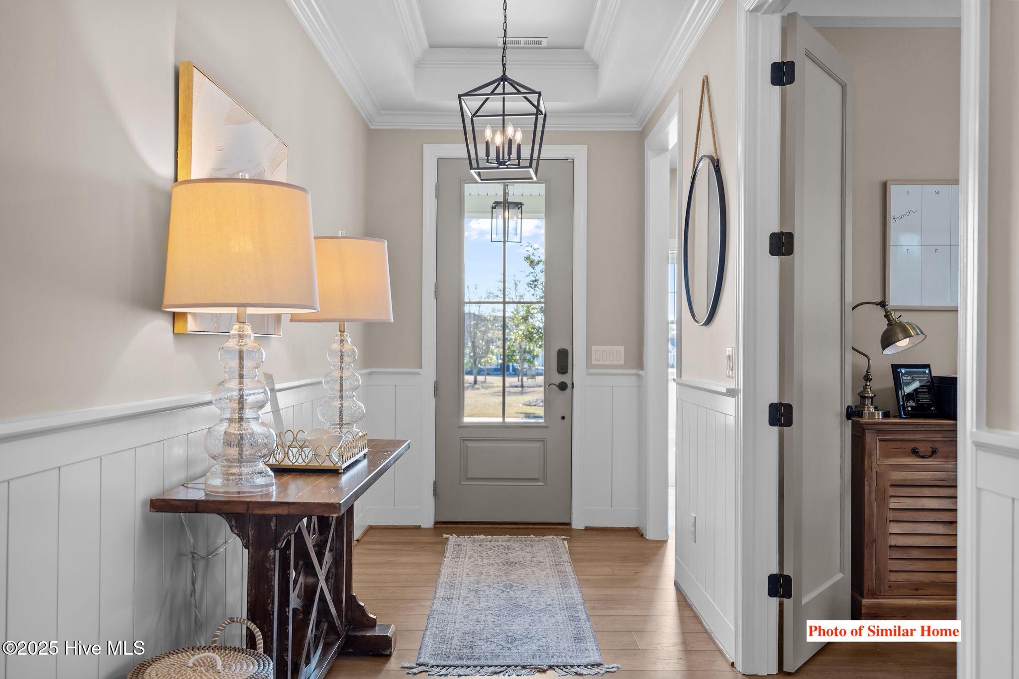 100545835 | Photo 11