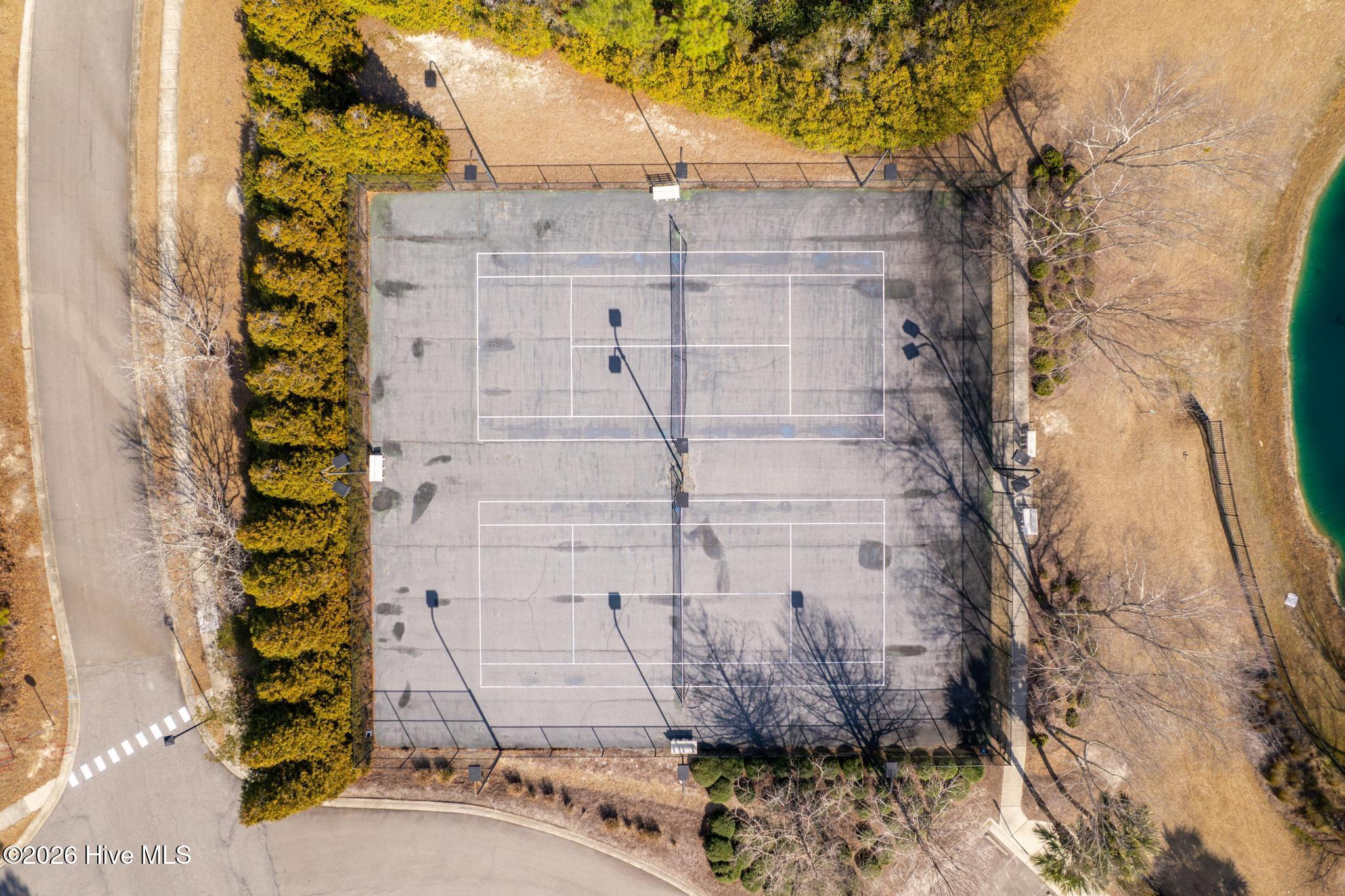 100553643 | Photo 35