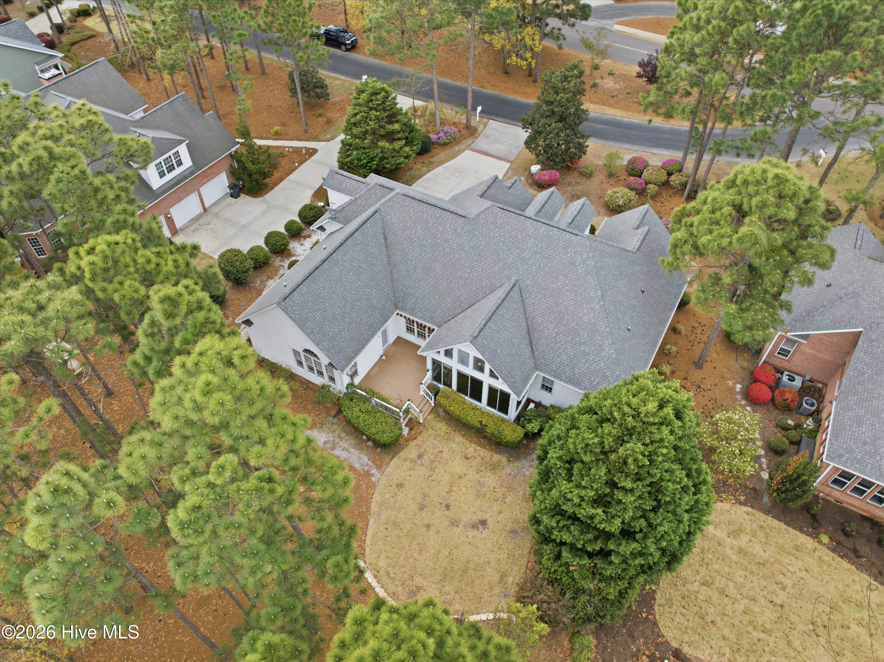 100564679 | Photo 76