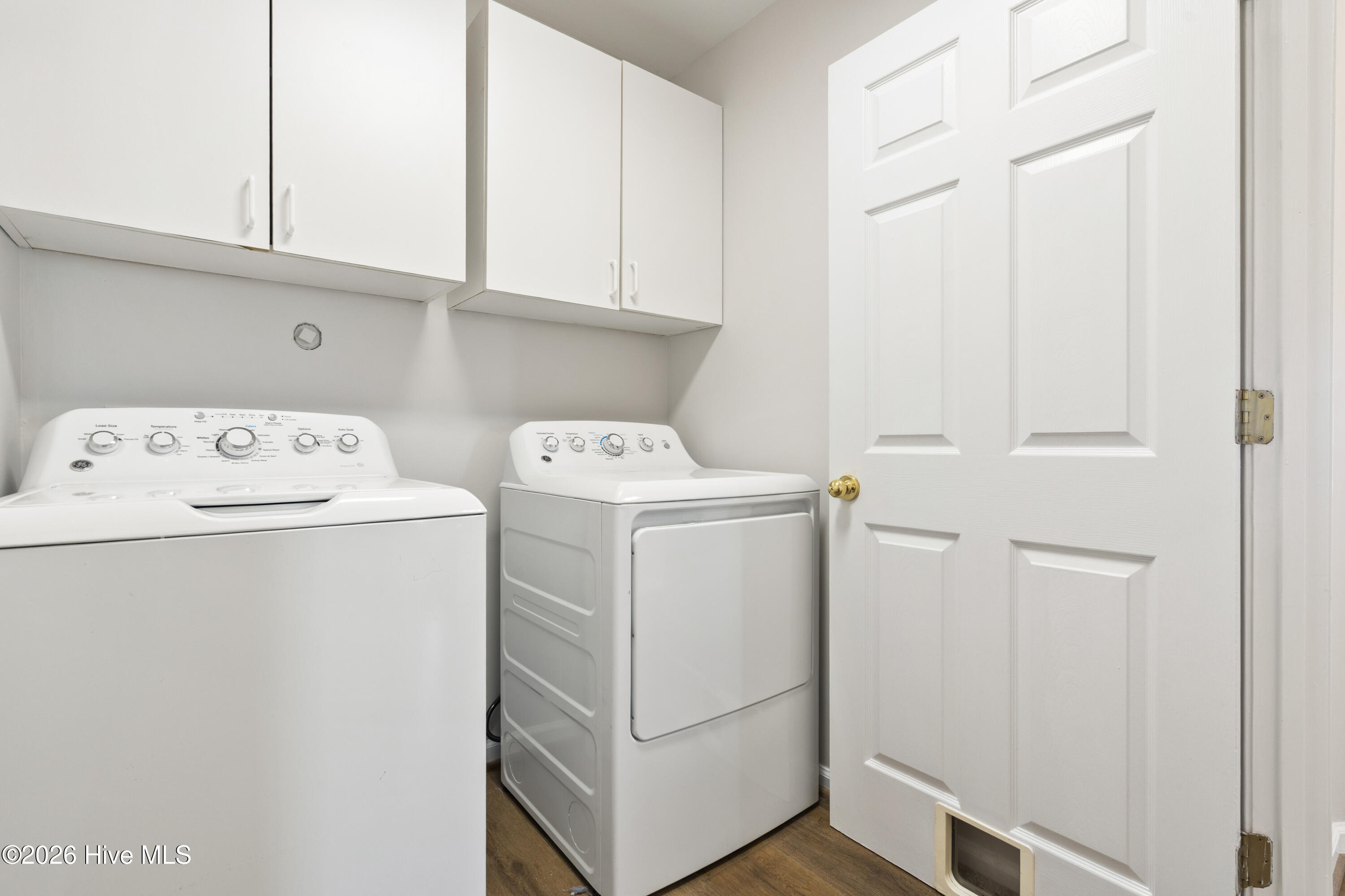 100549941 | Photo 25