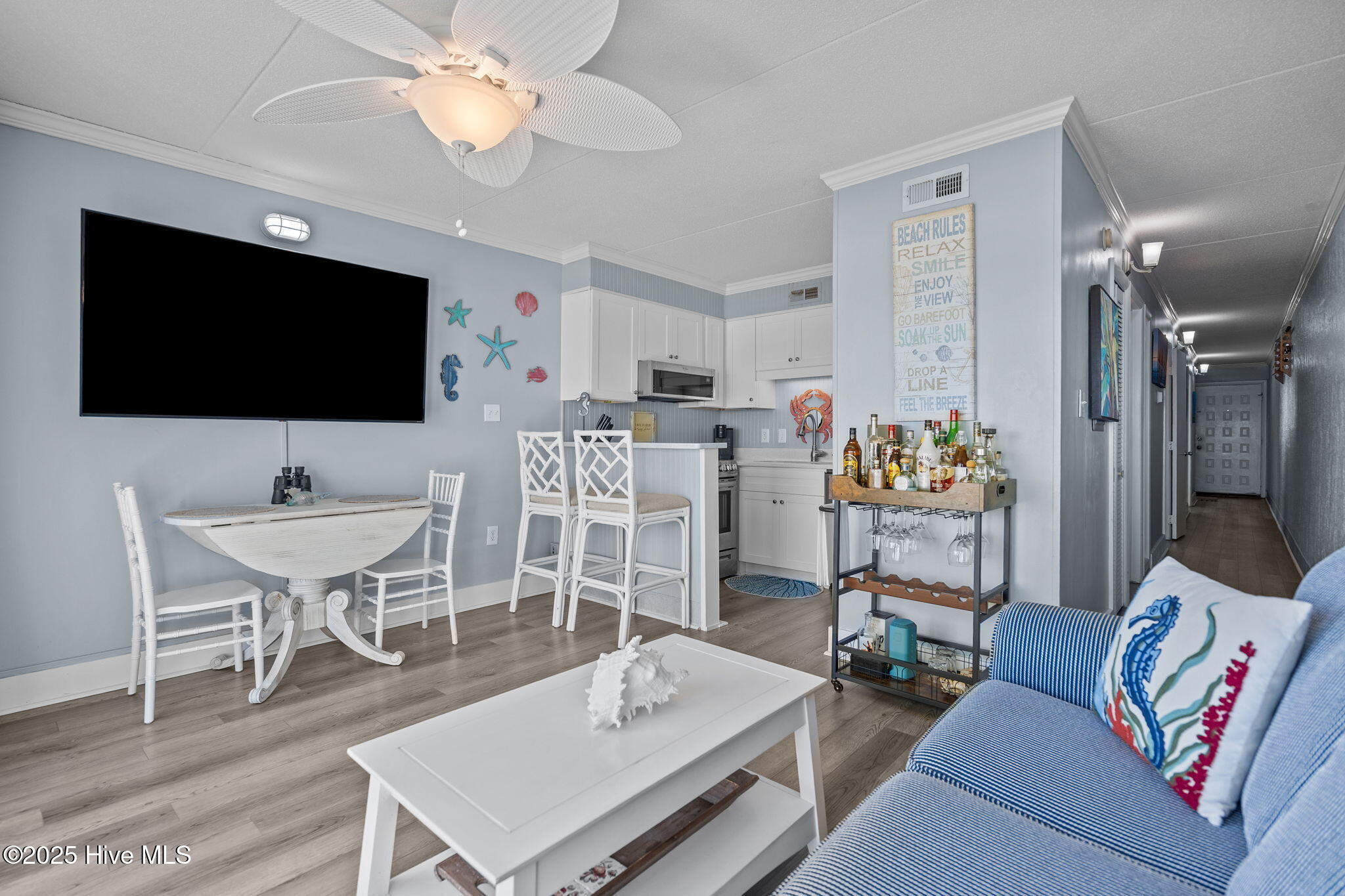 100535263 | Photo 13