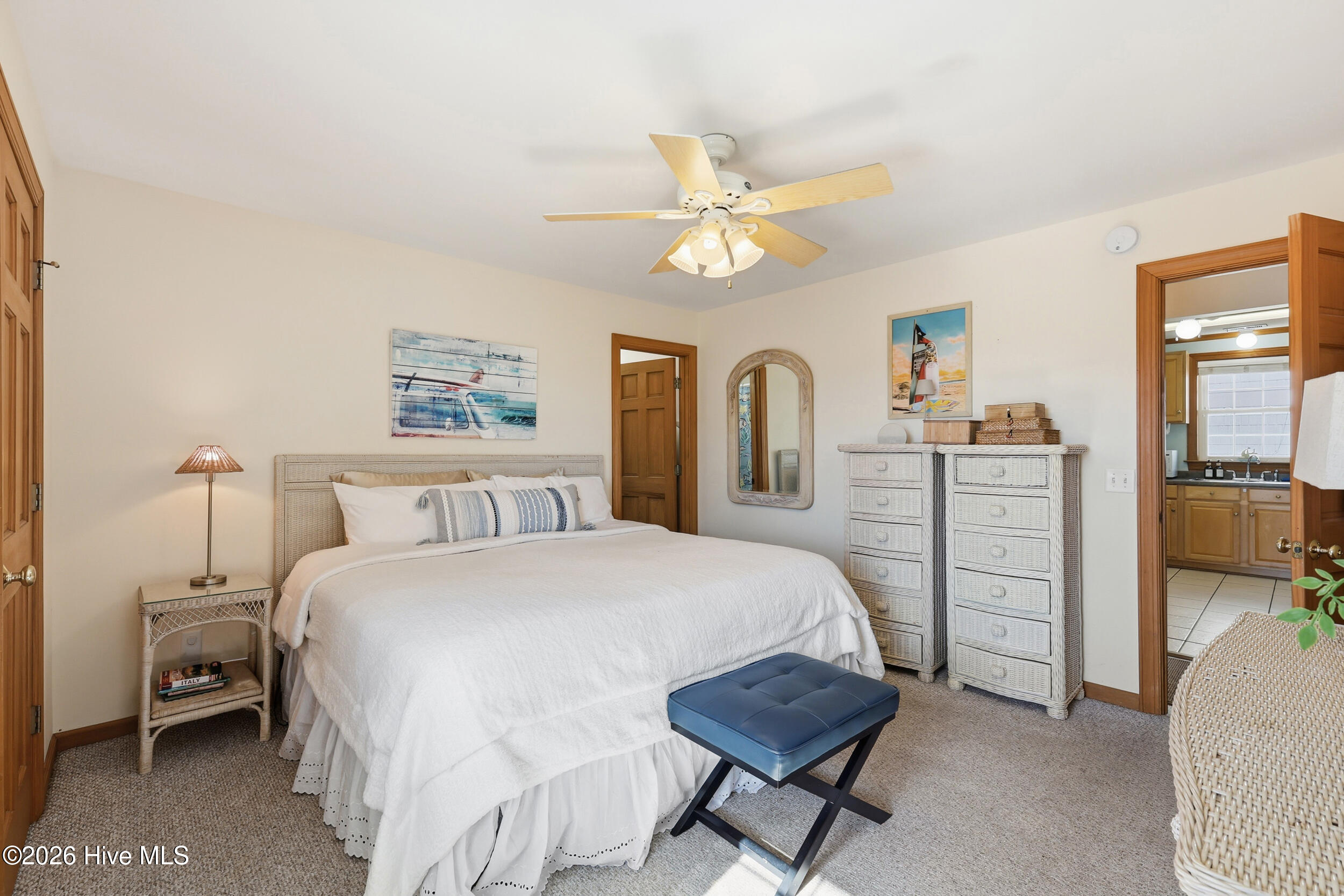 100565486 | Photo 19