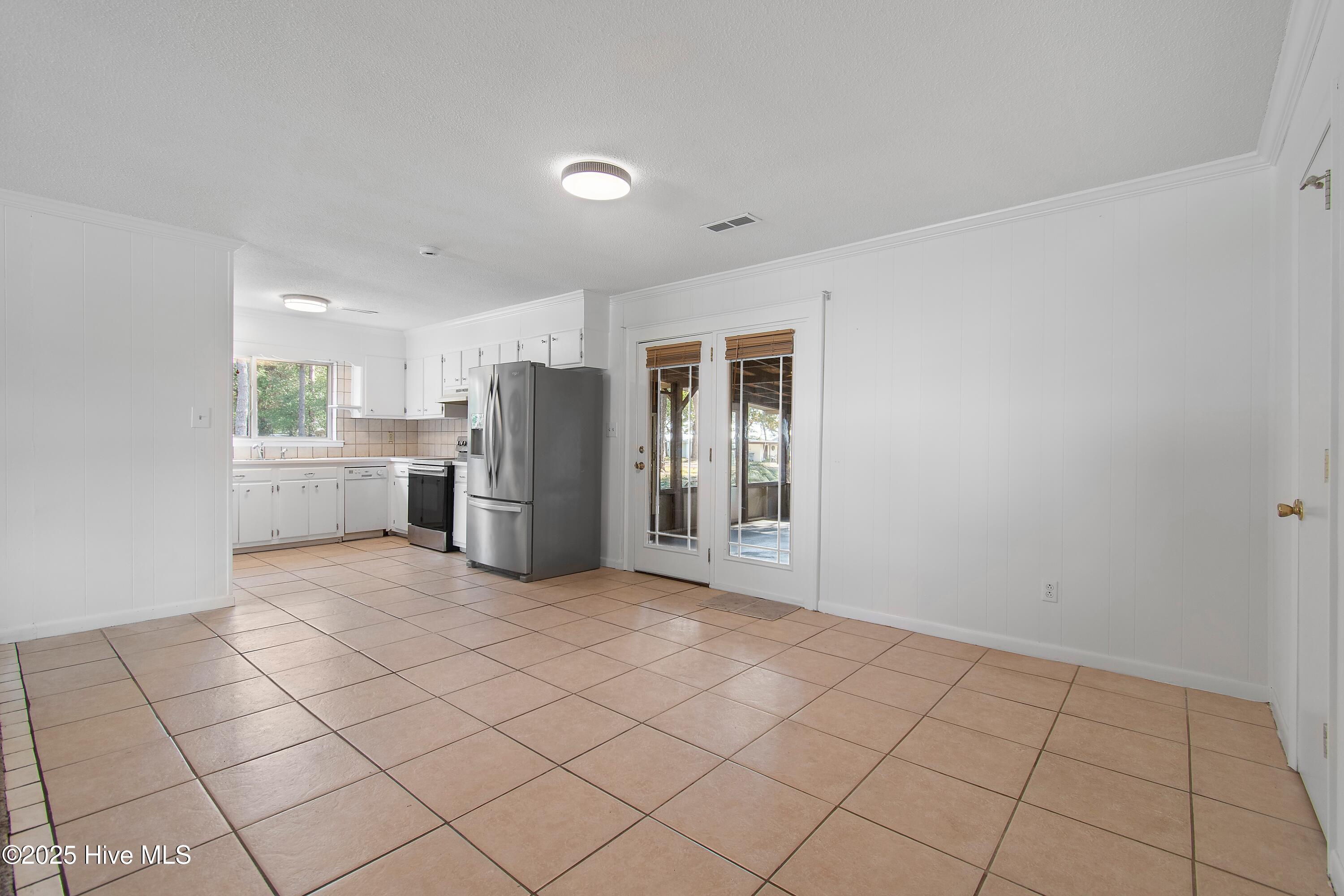 100542544 | Photo 10