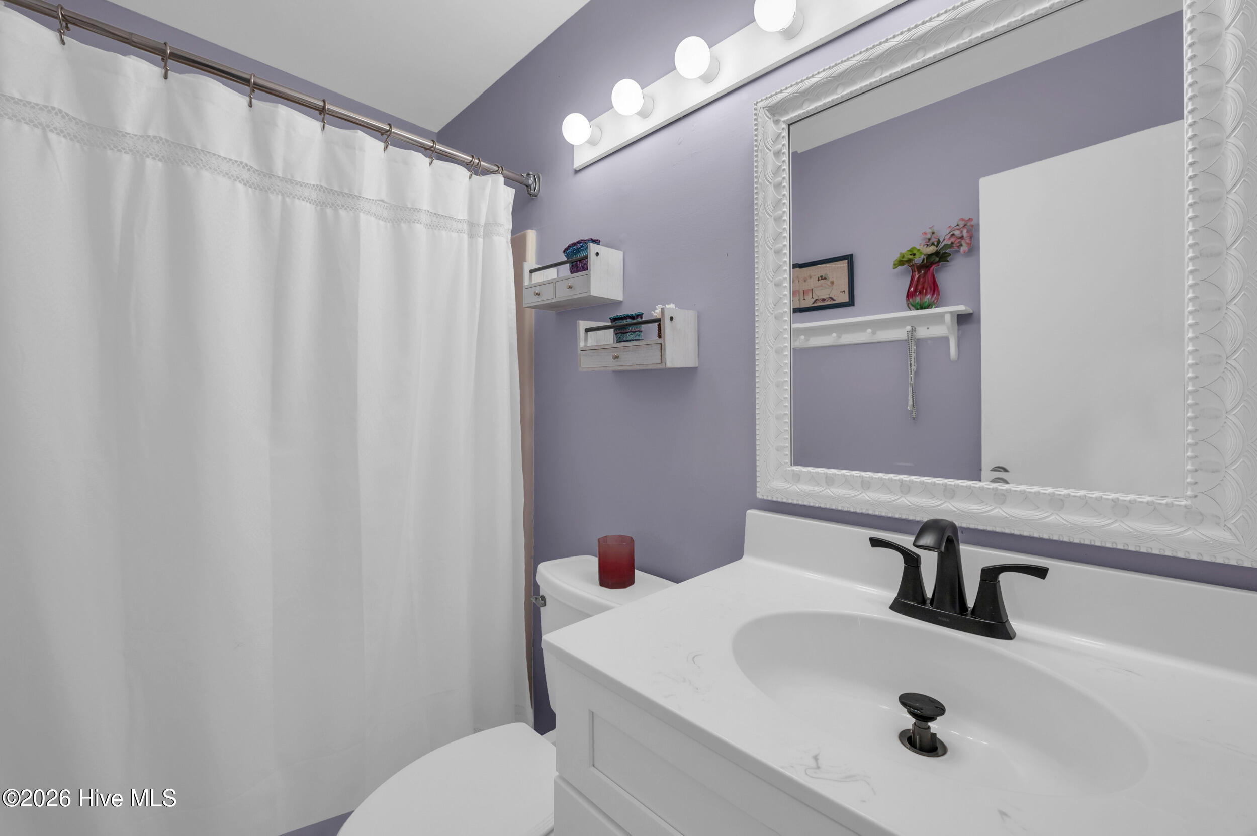 100549409 | Photo 27