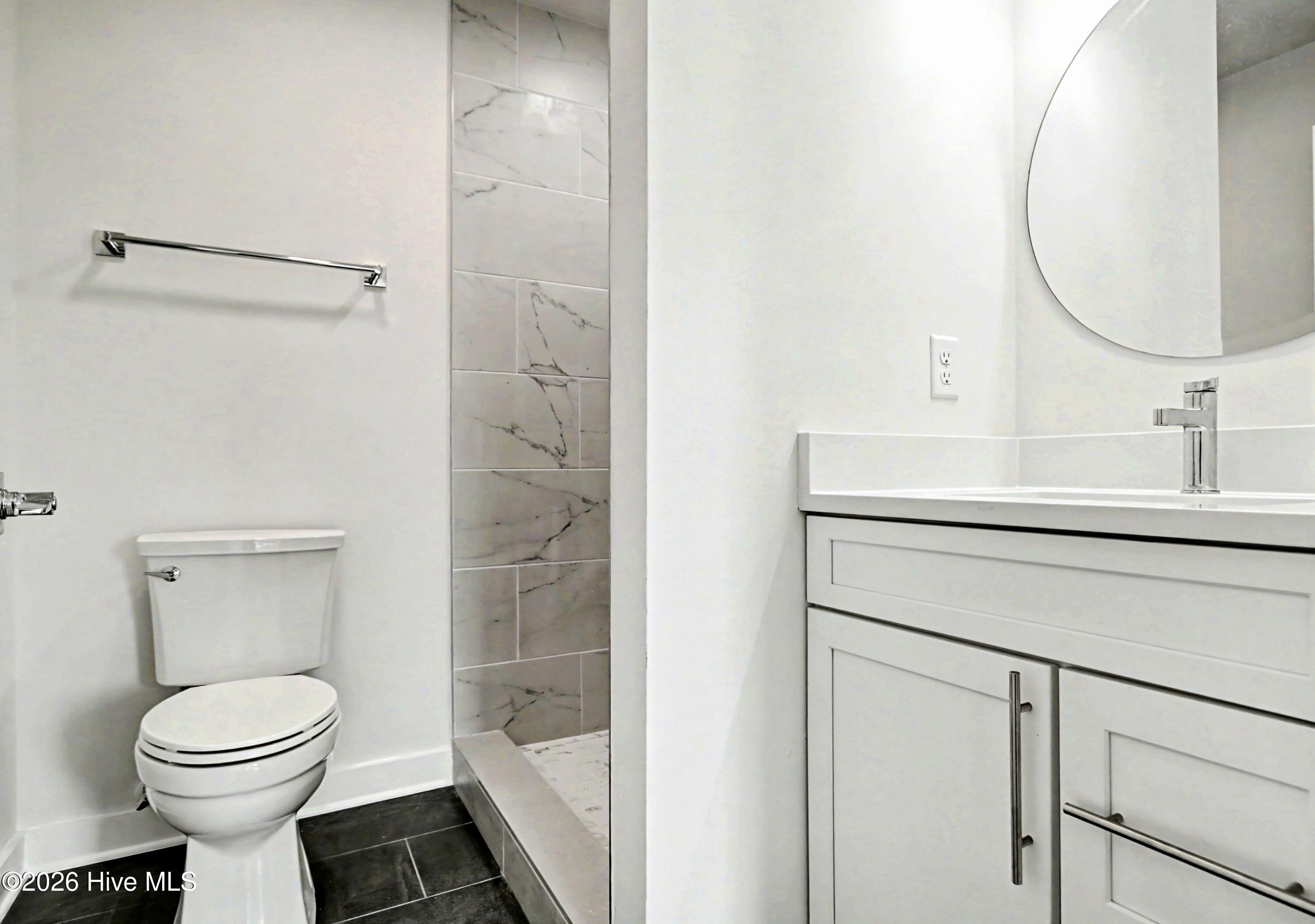 100556929 | Photo 26