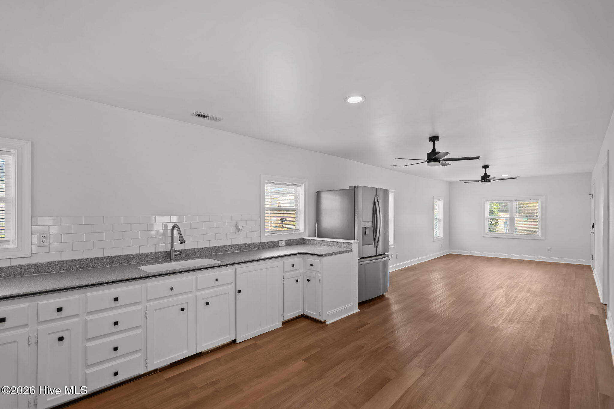 100555774 | Photo 19