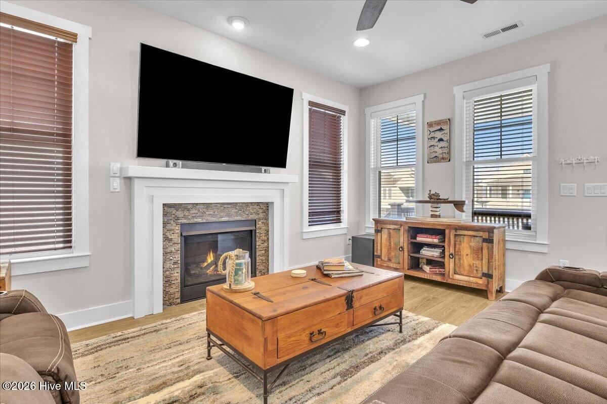 305 Ivy Lane, Carolina Beach, NC, 28428