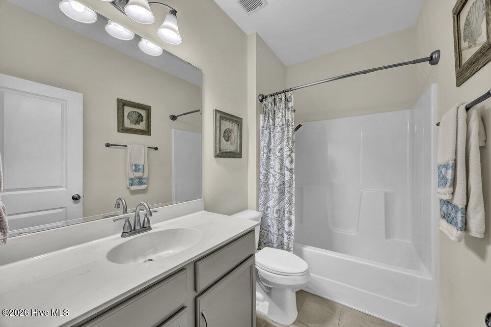 100554045 | Photo 27