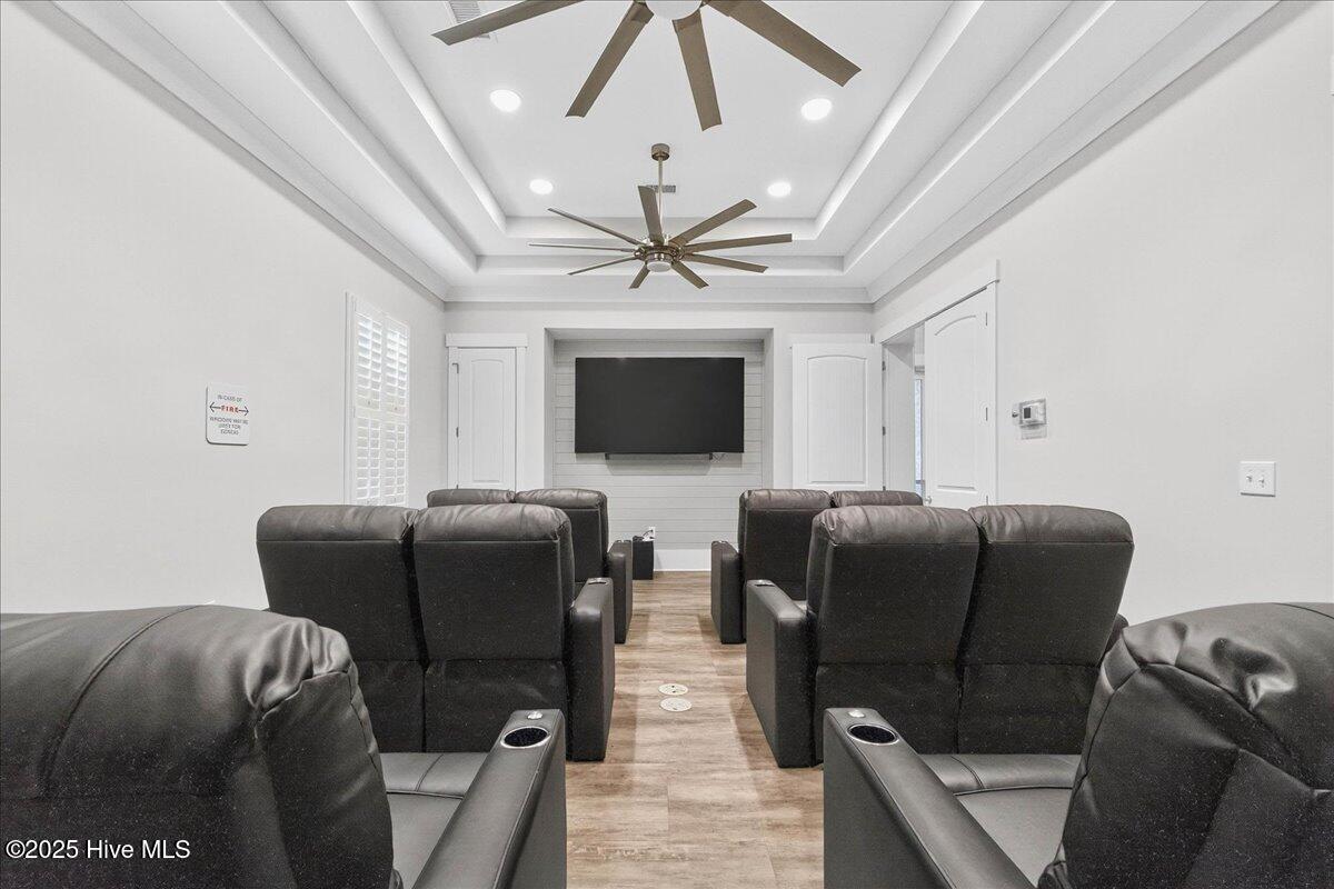 100524378 | Photo 75