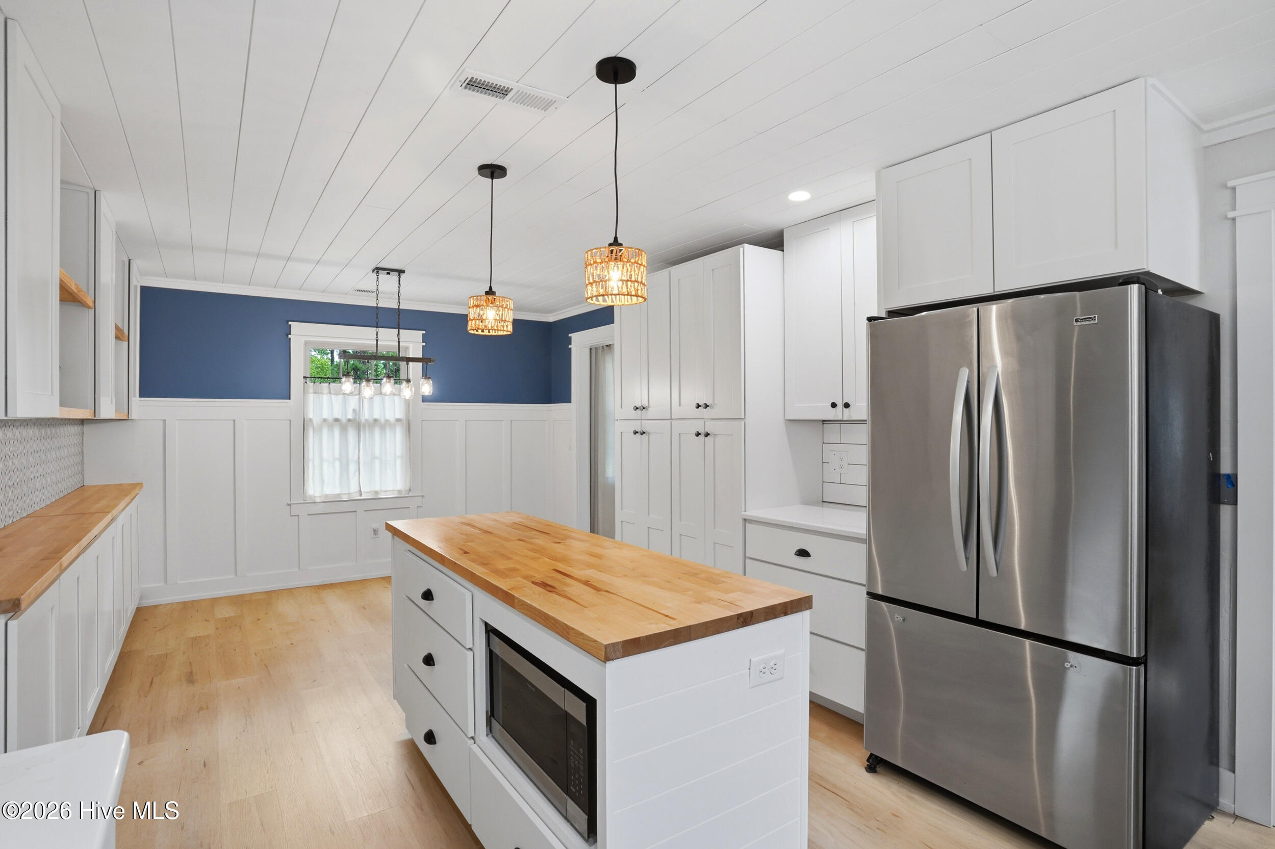 100565910 | Photo 18