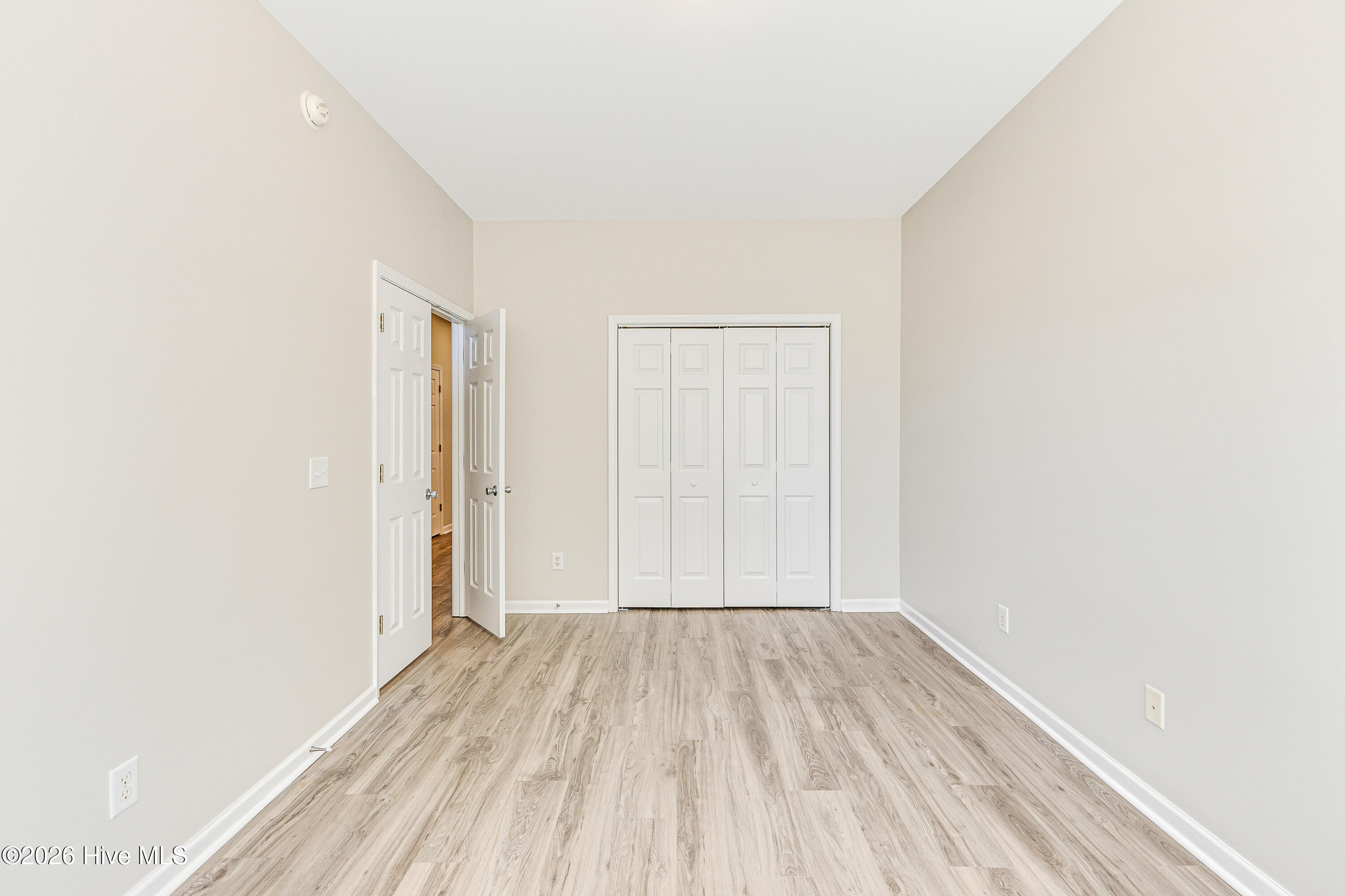 100537070 | Photo 19