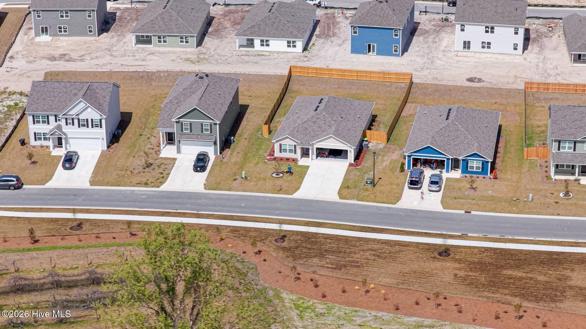 100565440 | Photo 32