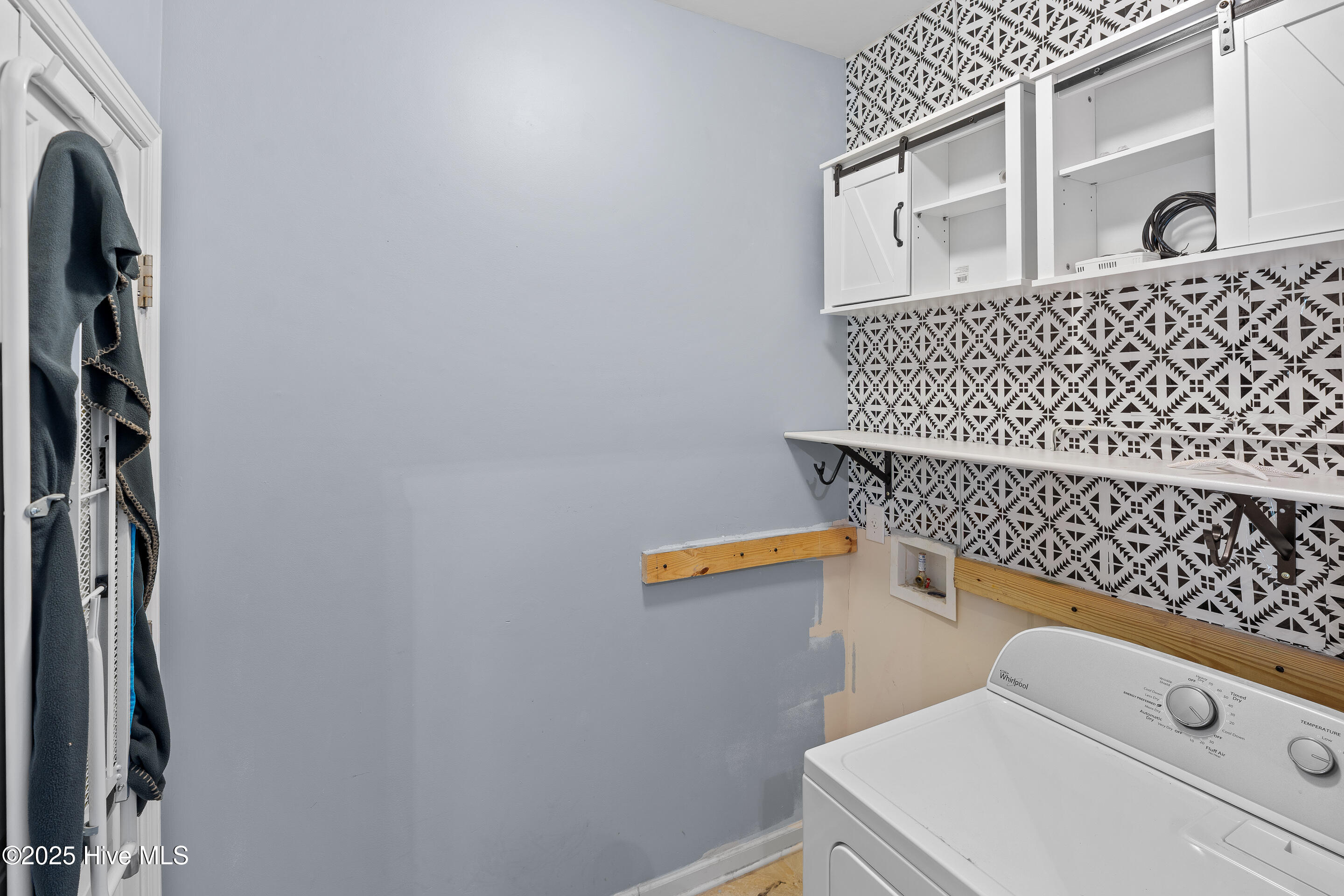 100533720 | Photo 15