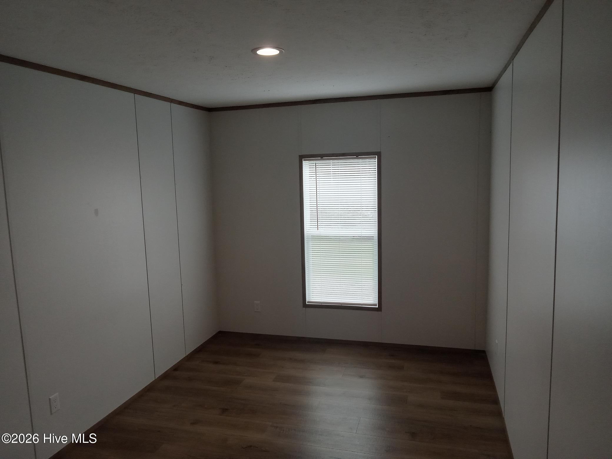 100500943 | Photo 16