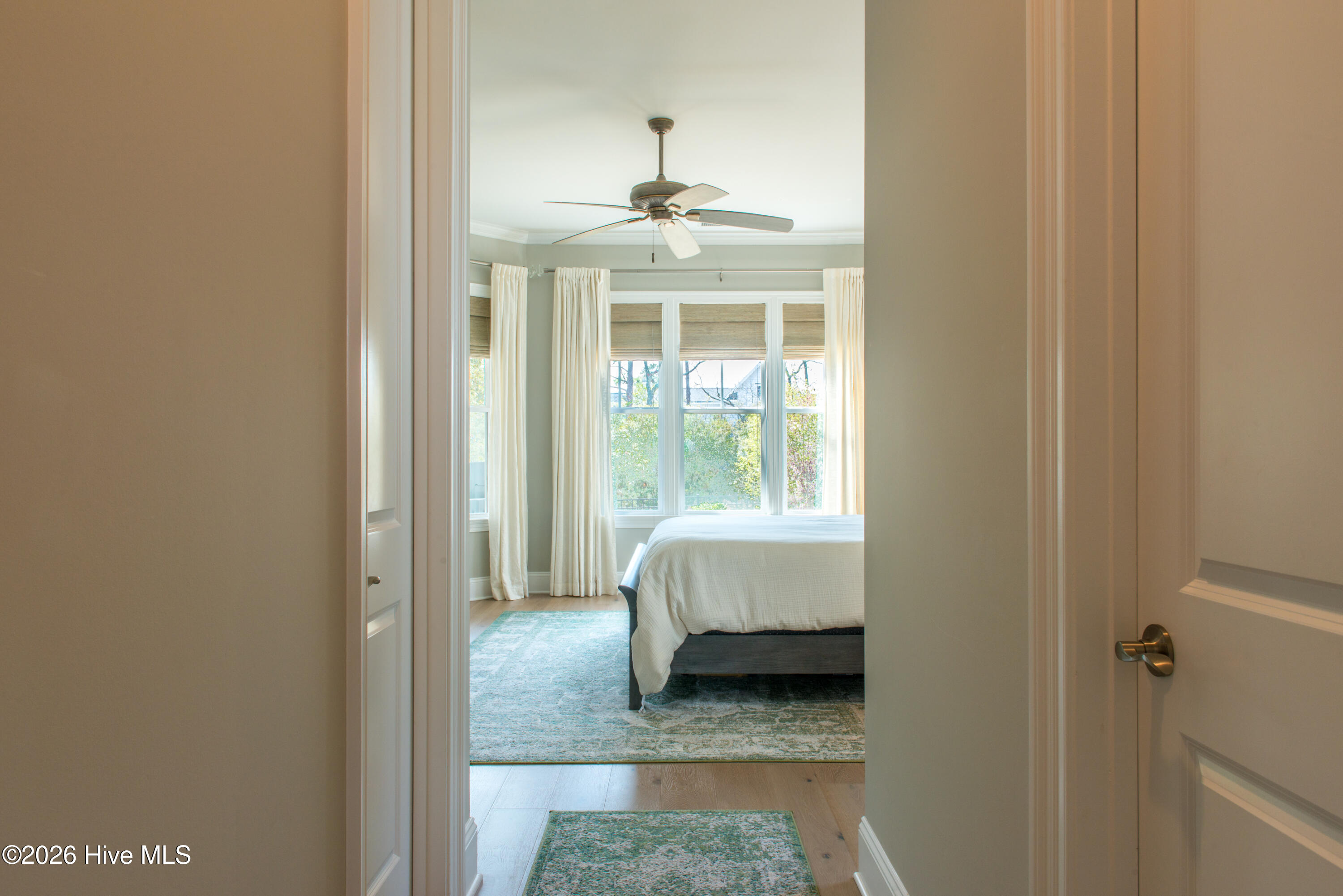 100560299 | Photo 45