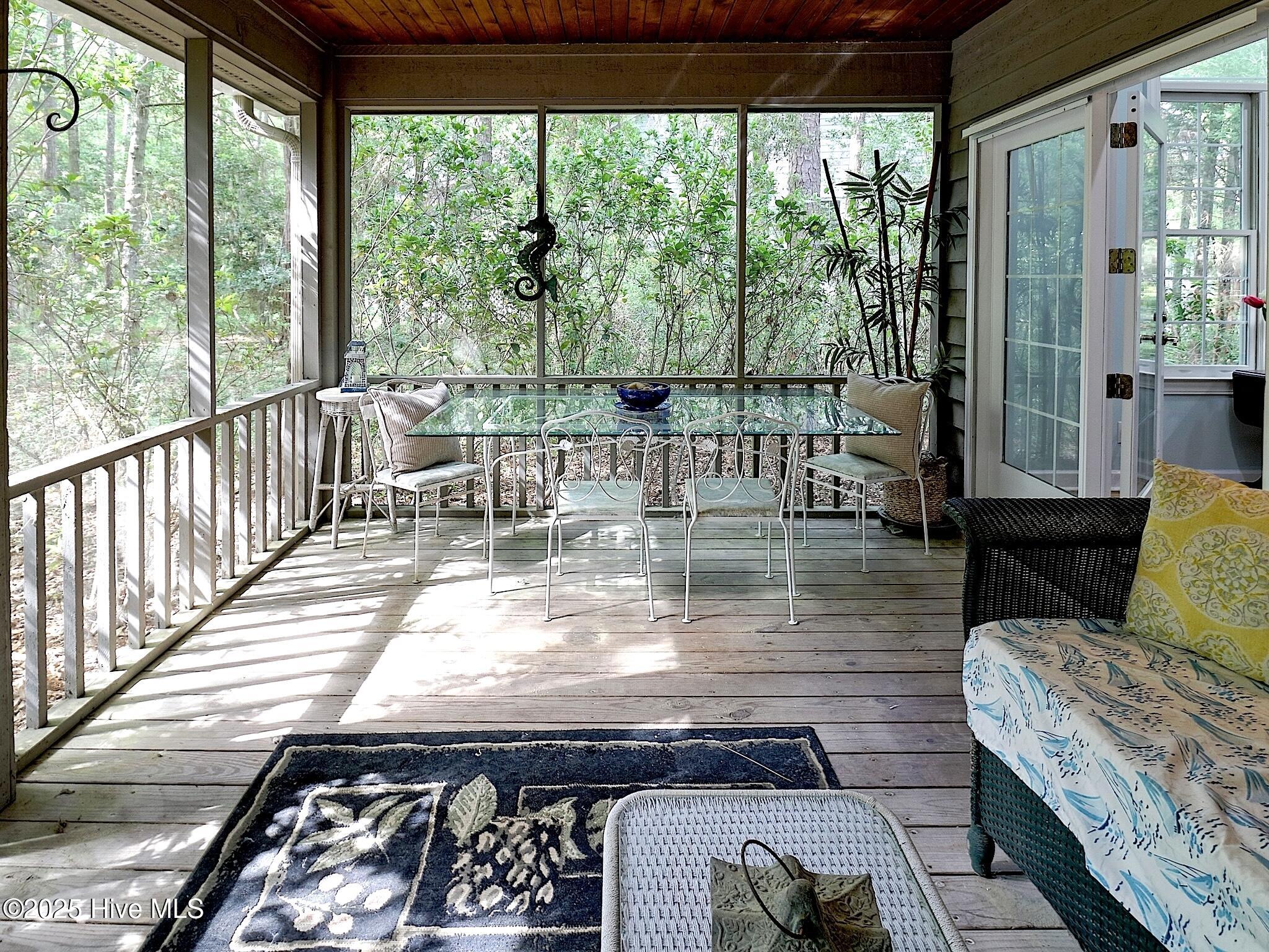 100504796 | Photo 57