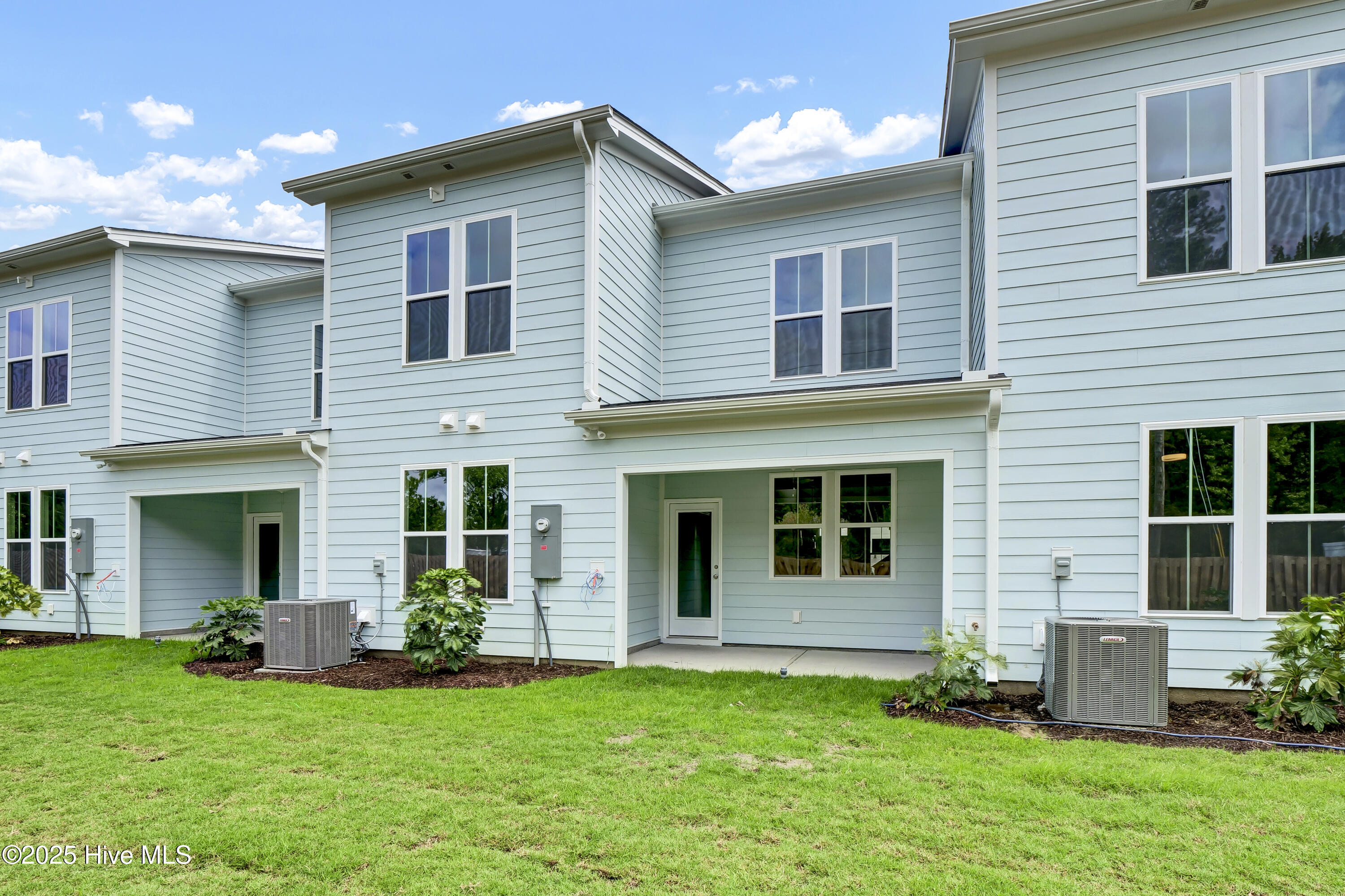 100538172 | Photo 32