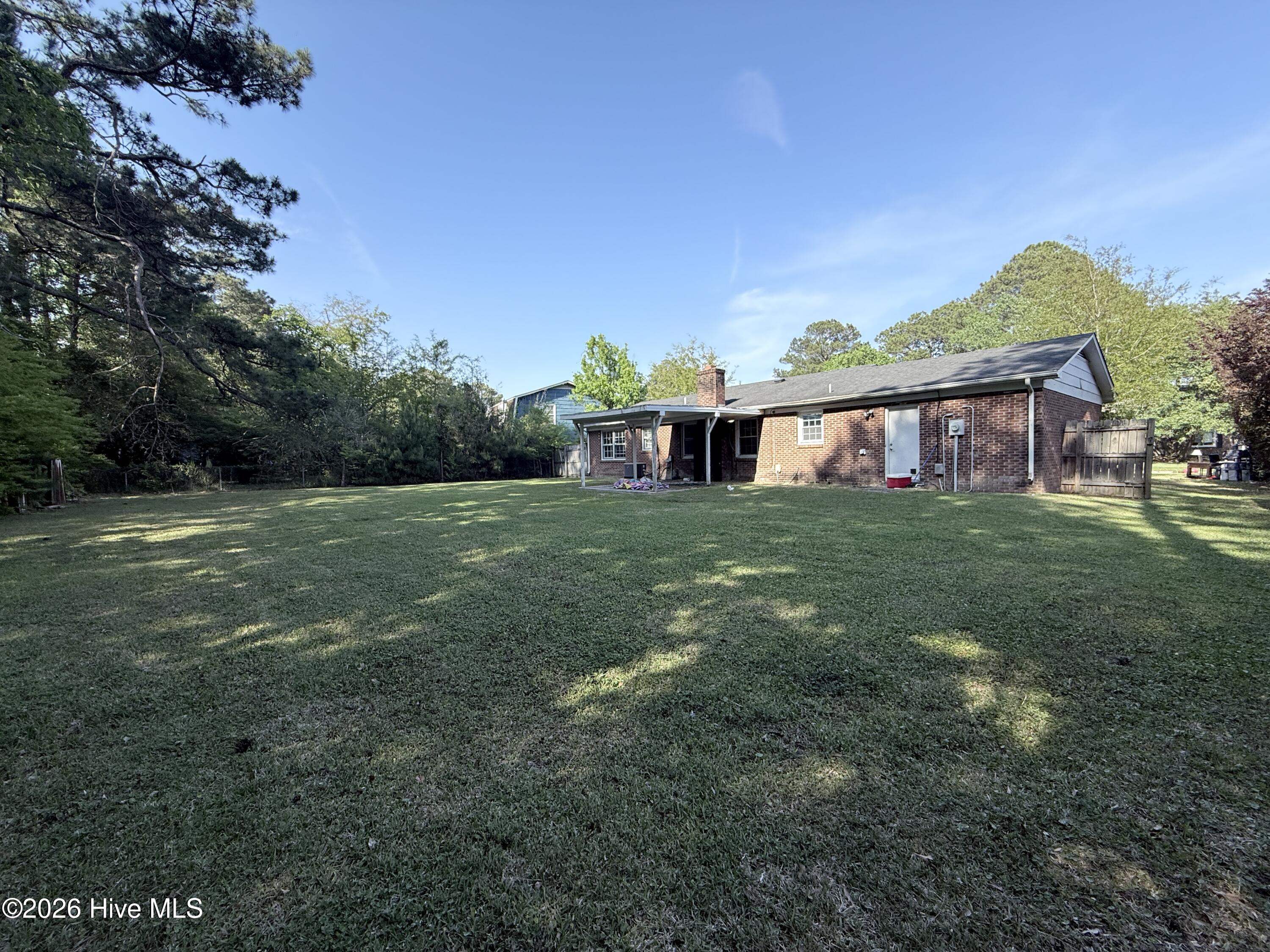 100567327 | Photo 16