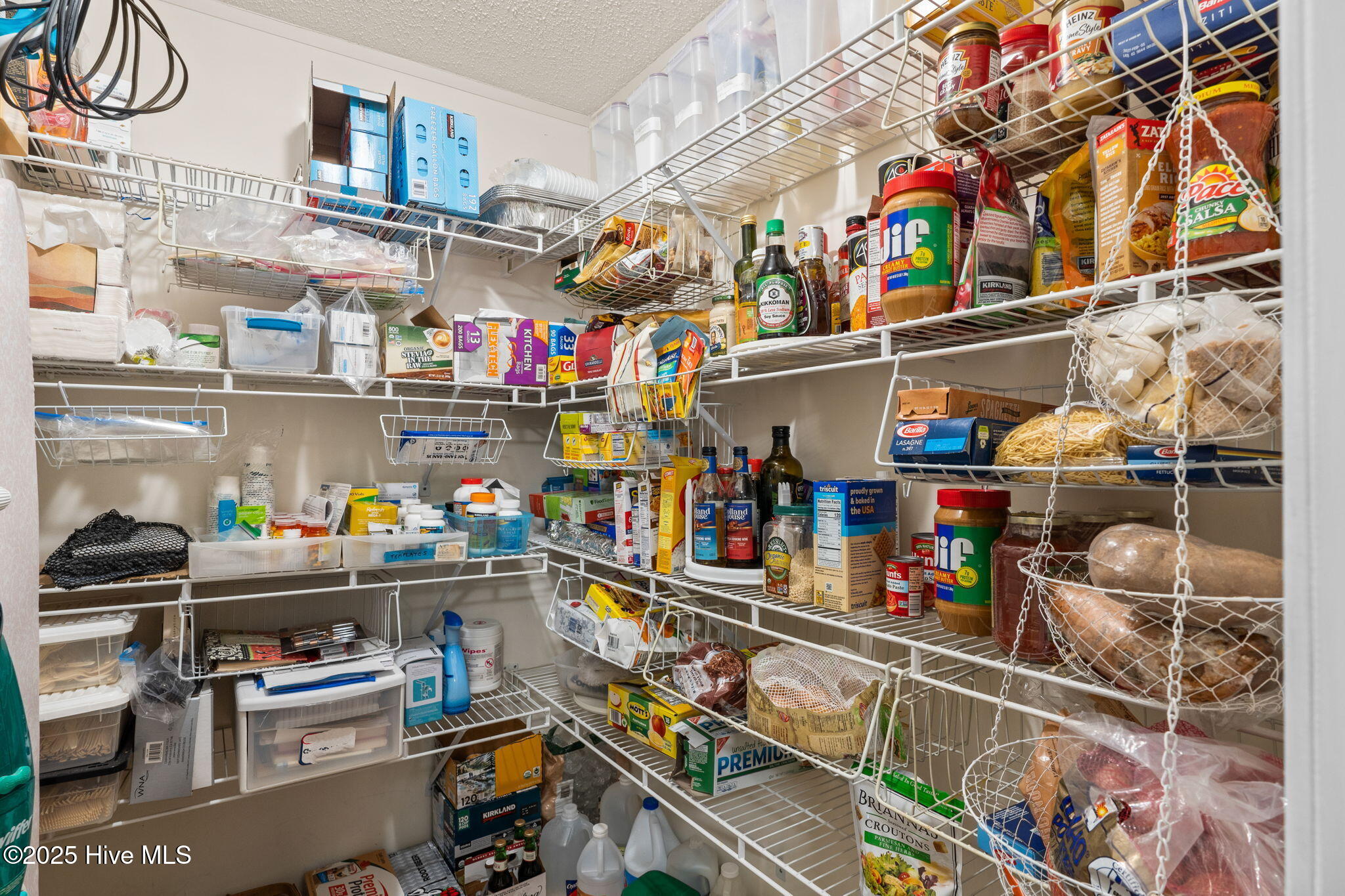 100527656 | Photo 36