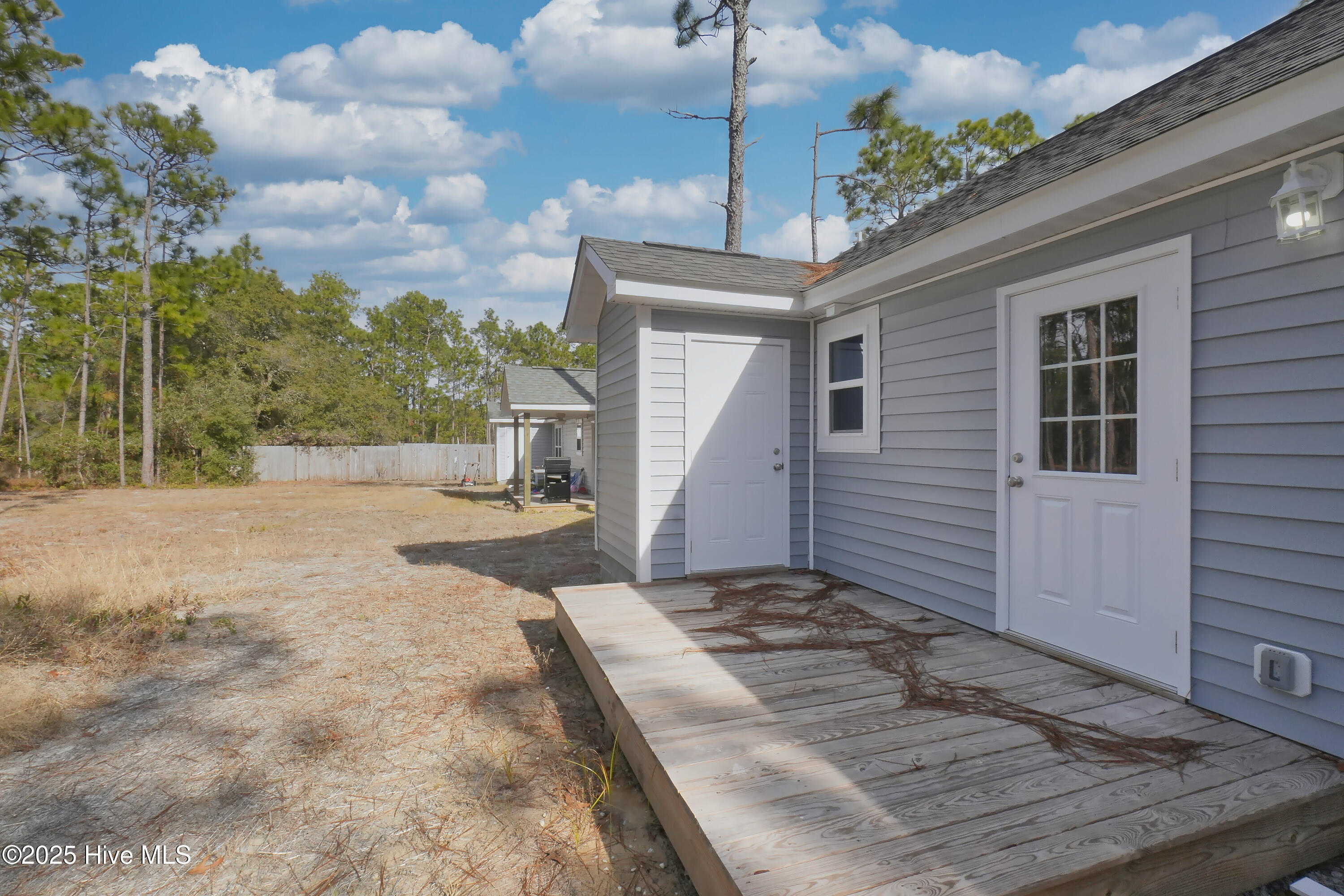 100545694 | Photo 23