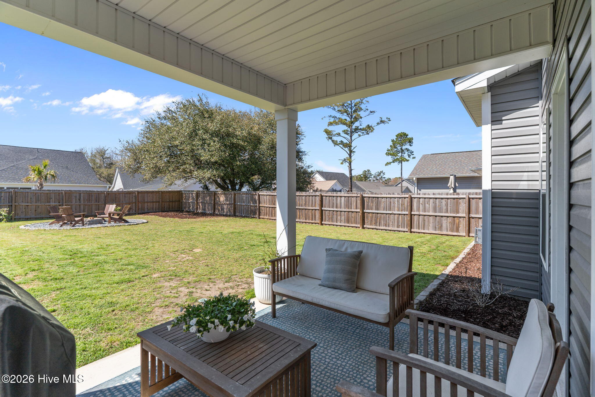 100557383 | Photo 43