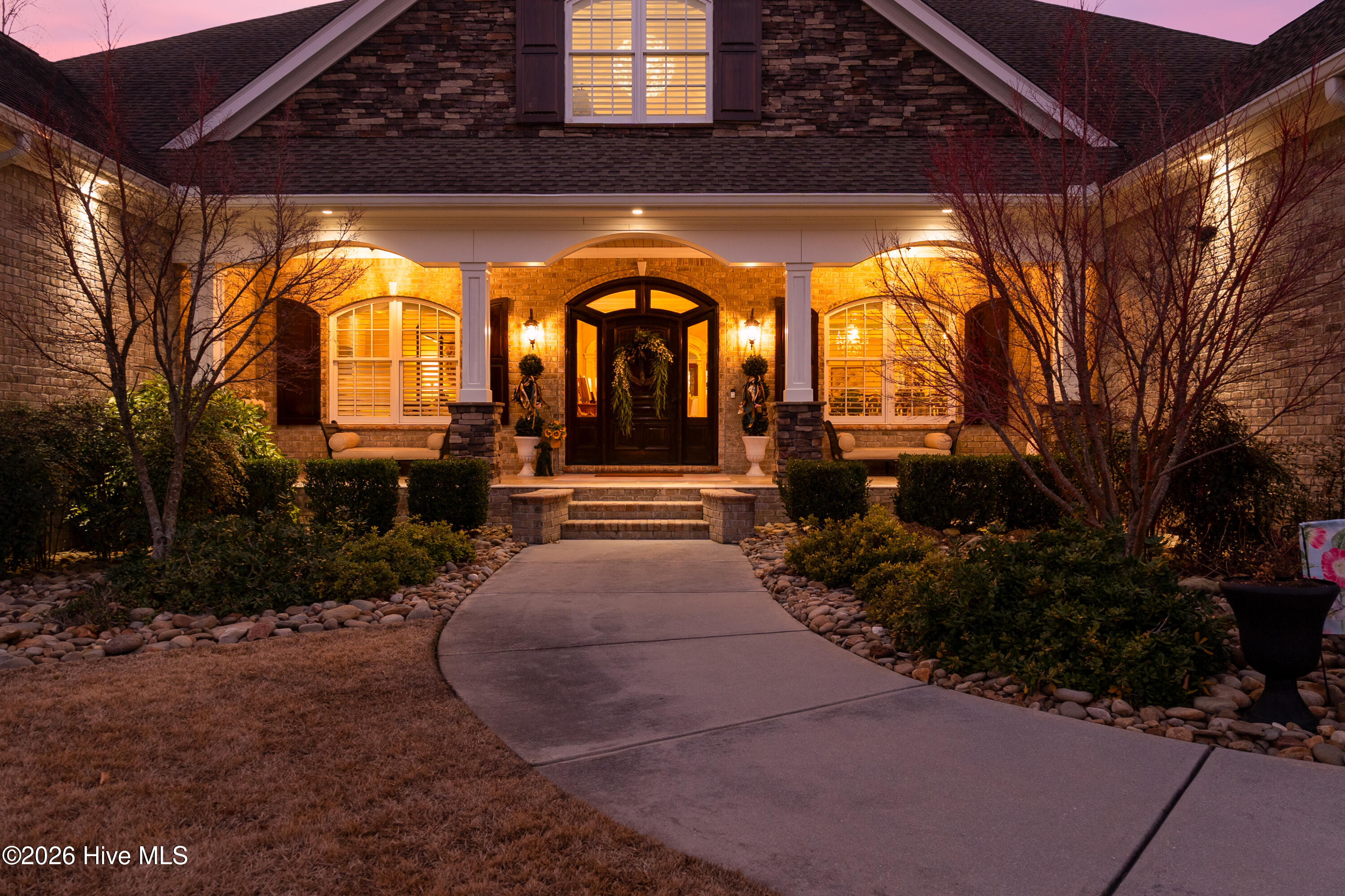 100550947 | Photo 12