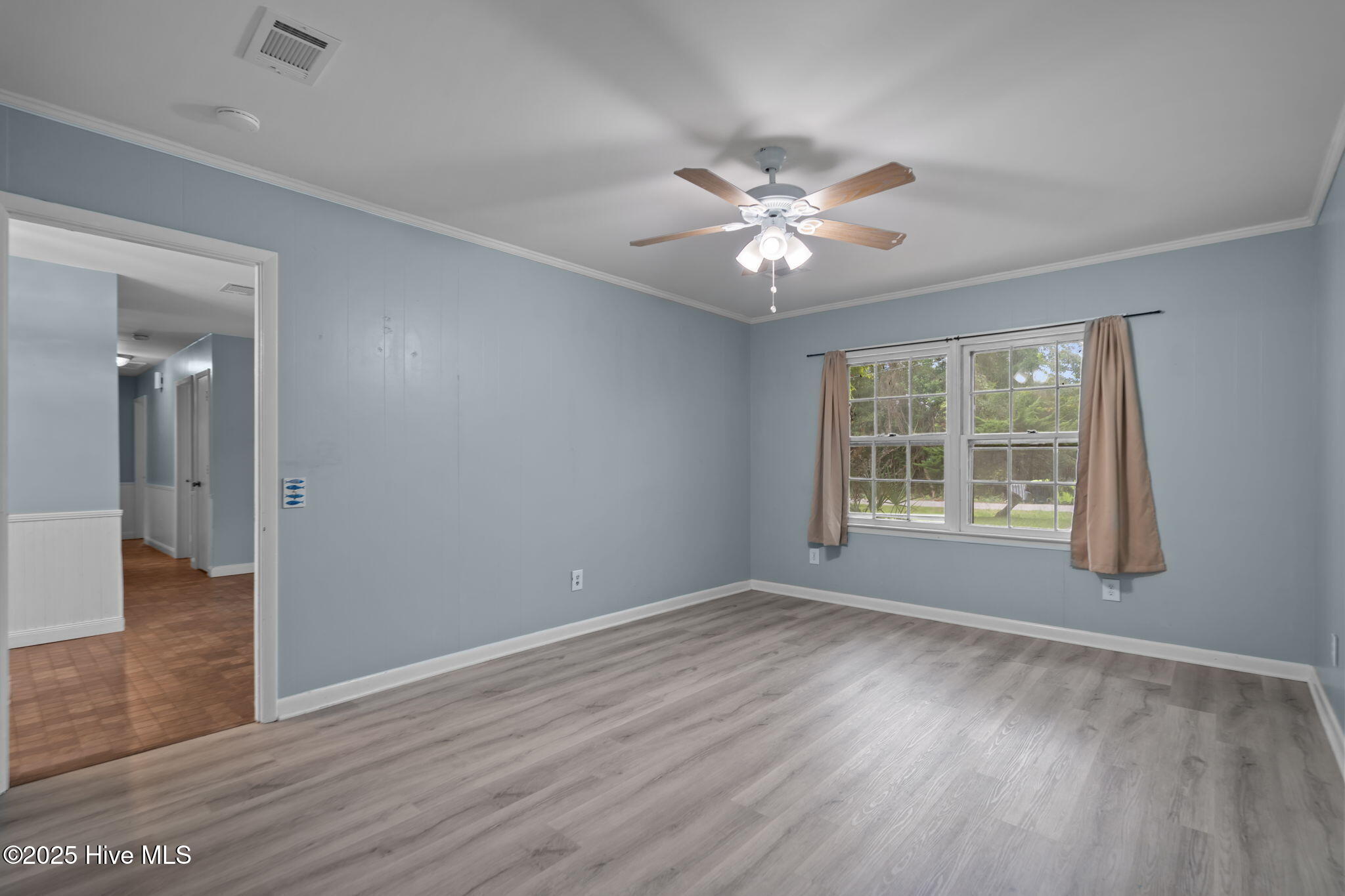 100531423 | Photo 18